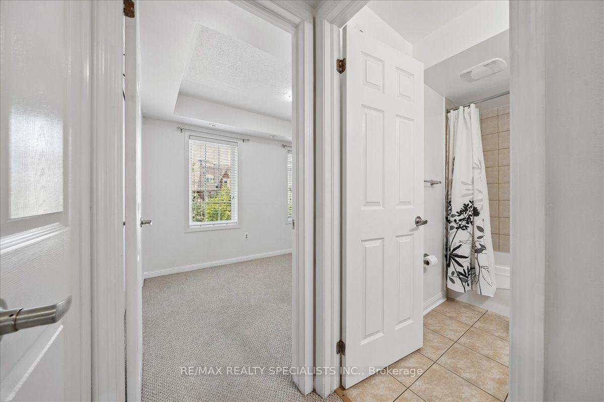 Photo 36 of Unit 5, 614 Shoreline Drive, Mississauga, Cooksville — HOMEH