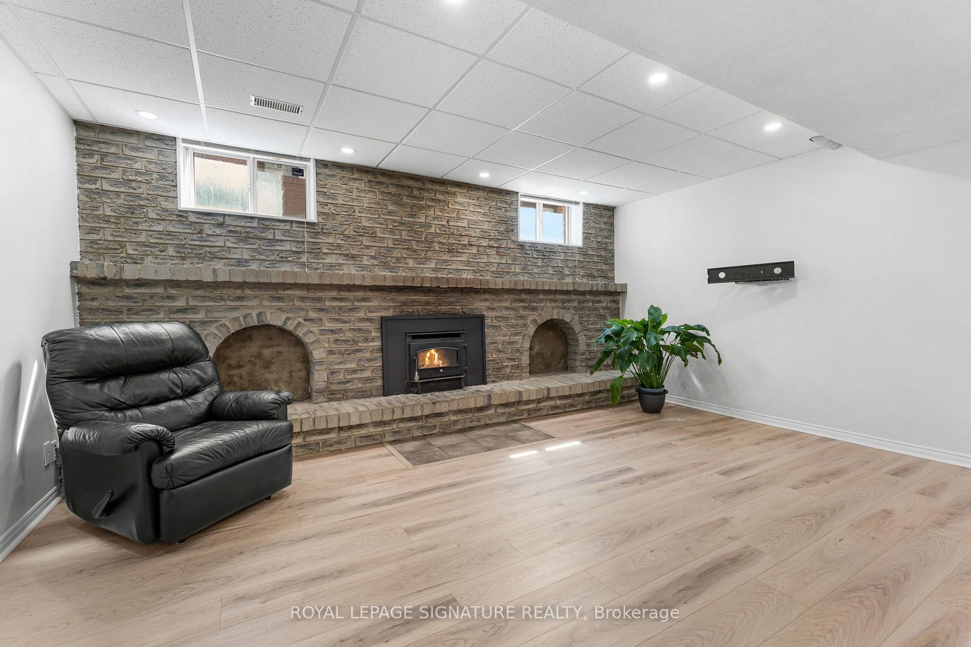 Photo 39 of 840 Sheppard Avenue, Pickering, Woodlands — HOMEH