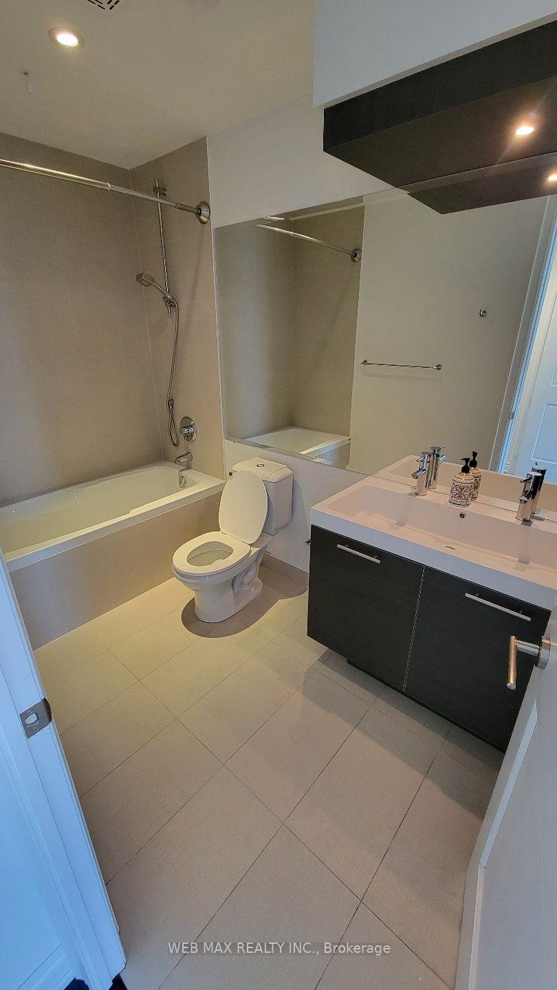 Photo 8 of Unit 6307, 388 Yonge Street, Toronto, Bay Street Corridor — HOMEH