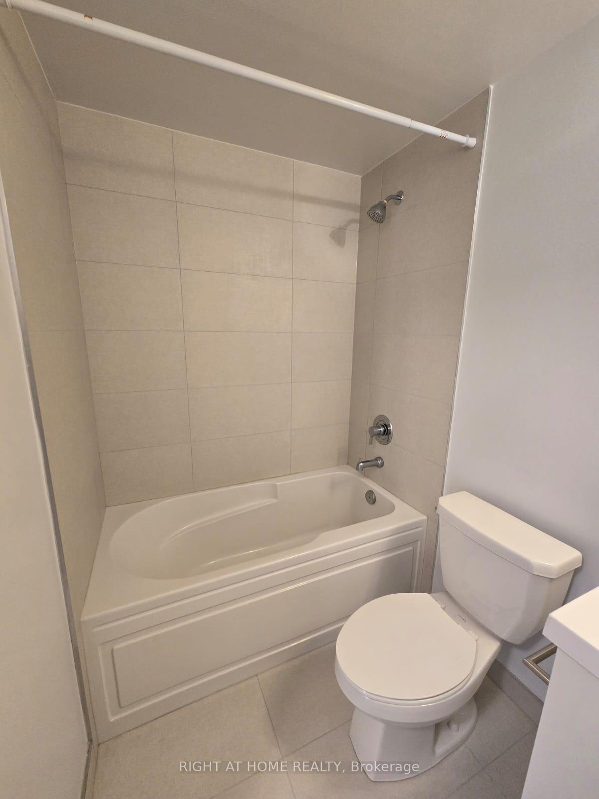 Photo 8 of Unit Unit306, 2550 Simcoe Street, Oshawa, Windfields — HOMEH