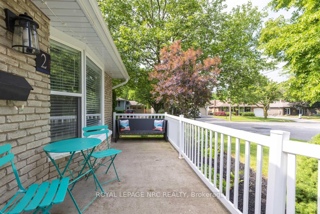 Photo 5 of 2 Kimberdale Court, St. Catharines, Lakeshore — HOMEH