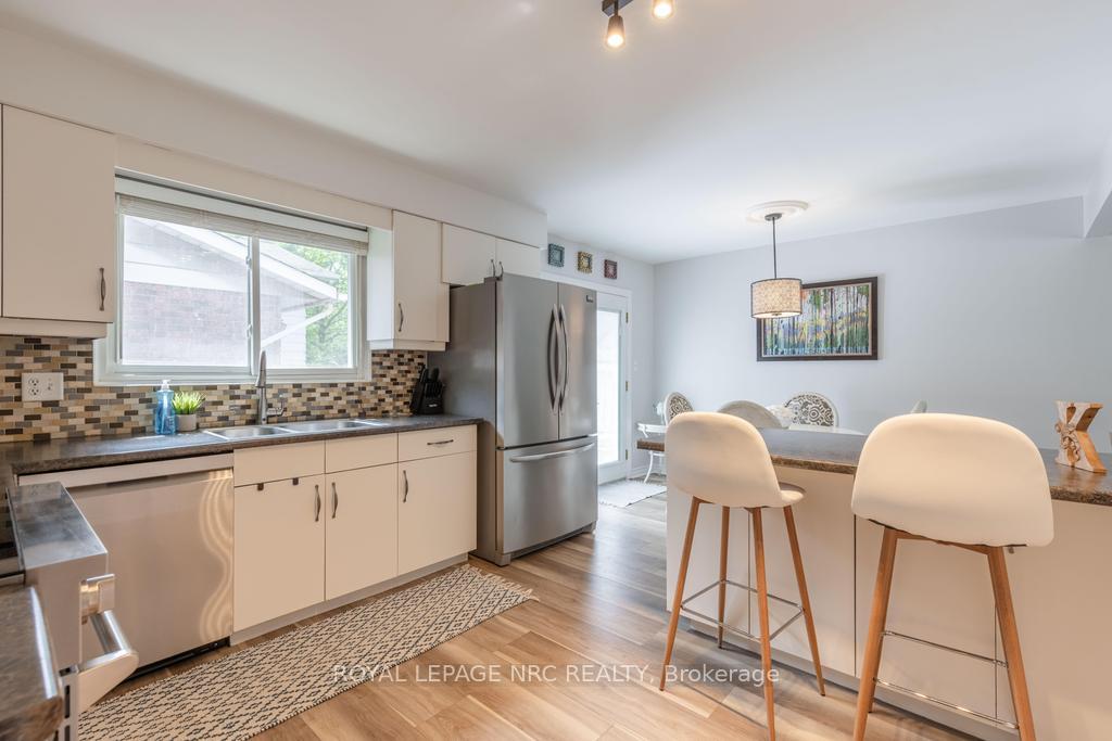 Photo 12 of 2 Kimberdale Court, St. Catharines, Lakeshore — HOMEH