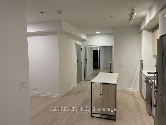 Photo 15 of Unit 2401, 50 Upper Mall Way, Vaughan, Brownridge — HOMEH