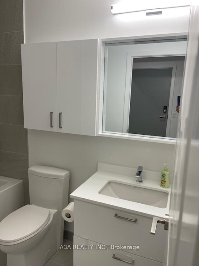Photo 31 of Unit 2401, 50 Upper Mall Way, Vaughan, Brownridge — HOMEH