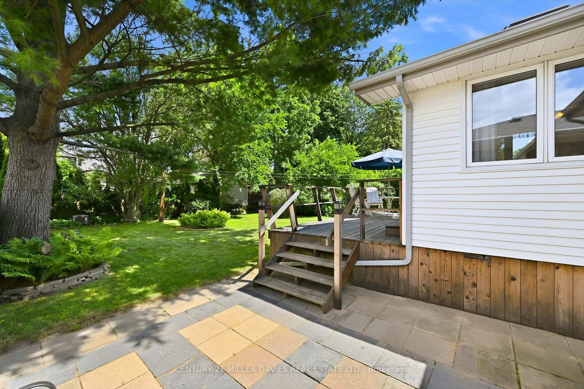 Photo 34 of 237 Mohawk Road, Oakville, Bronte — HOMEH