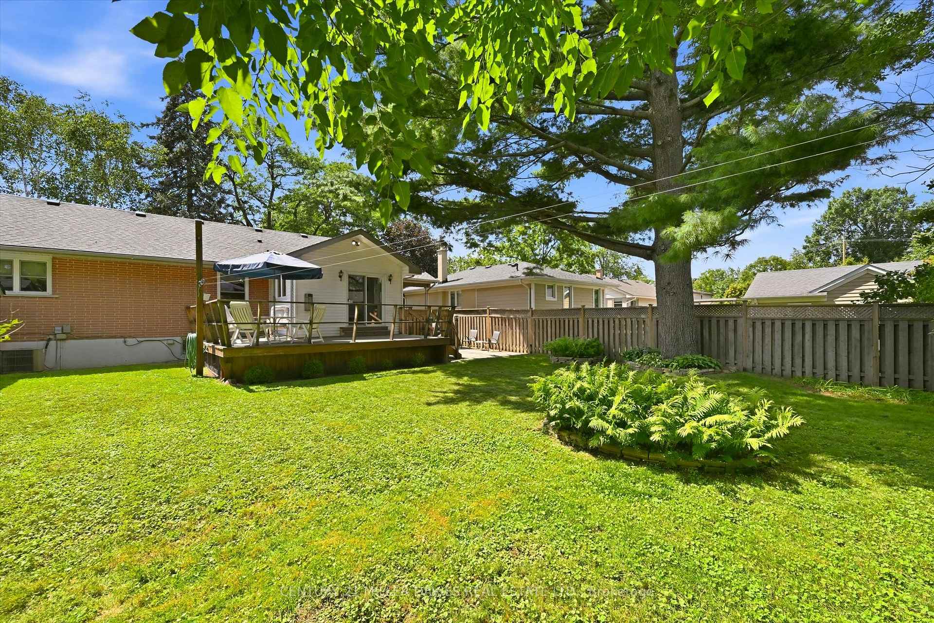 Photo 38 of 237 Mohawk Road, Oakville, Bronte — HOMEH