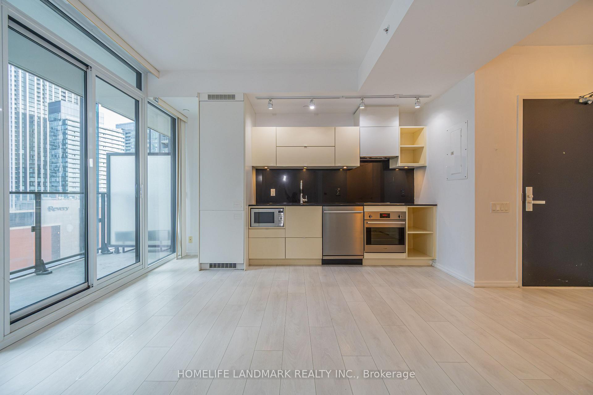 Photo 3 of Unit 1512, 125 Peter Street, Toronto, Waterfront Communities — HOMEH