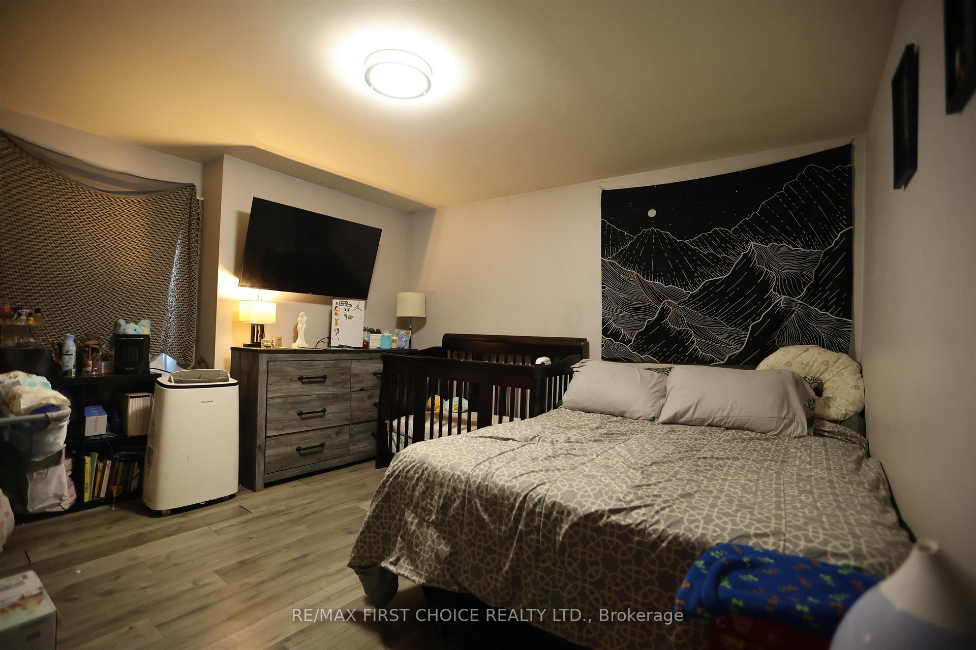 Photo 12 of 711 Ridgeway Street E, Thunder Bay, Hyde Park — HOMEH