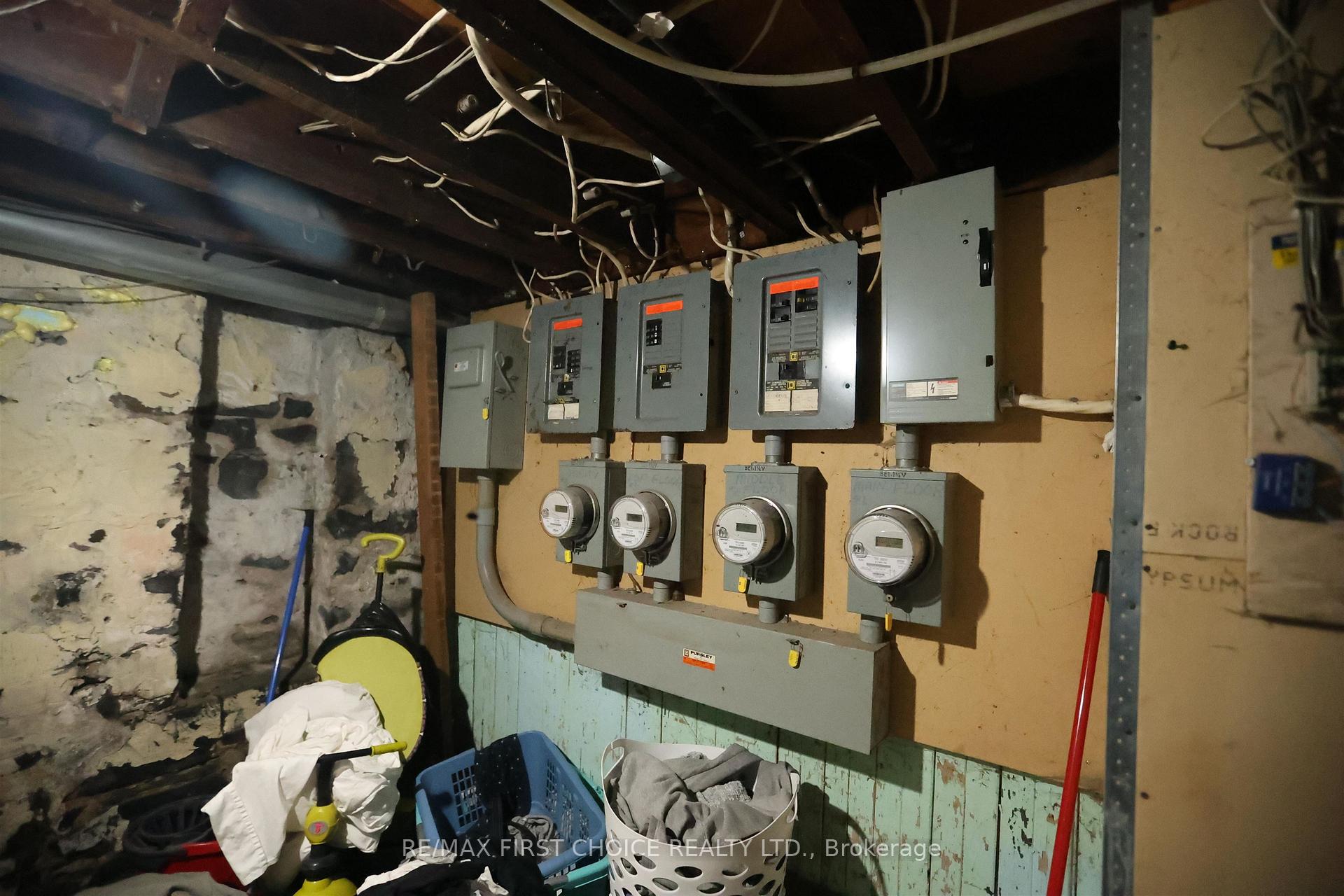 Photo 21 of 711 Ridgeway Street E, Thunder Bay, Hyde Park — HOMEH