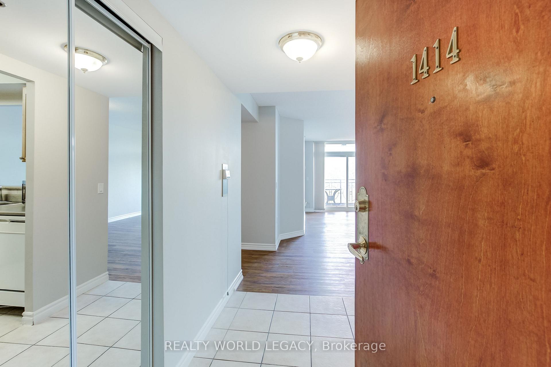 Photo 2 of Unit 1414, 100 Burloak Drive, Burlington, Appleby — HOMEH