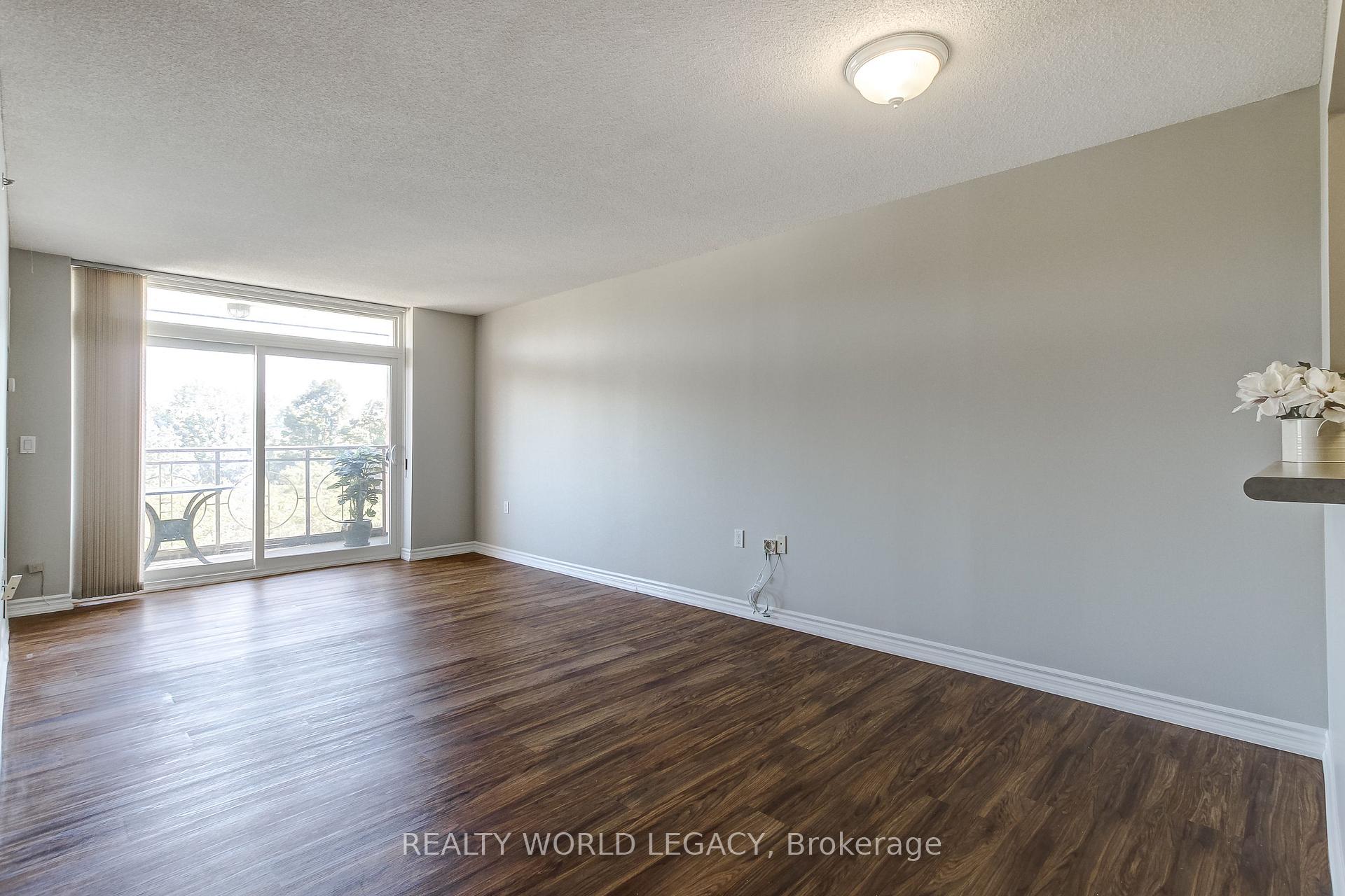 Photo 10 of Unit 1414, 100 Burloak Drive, Burlington, Appleby — HOMEH