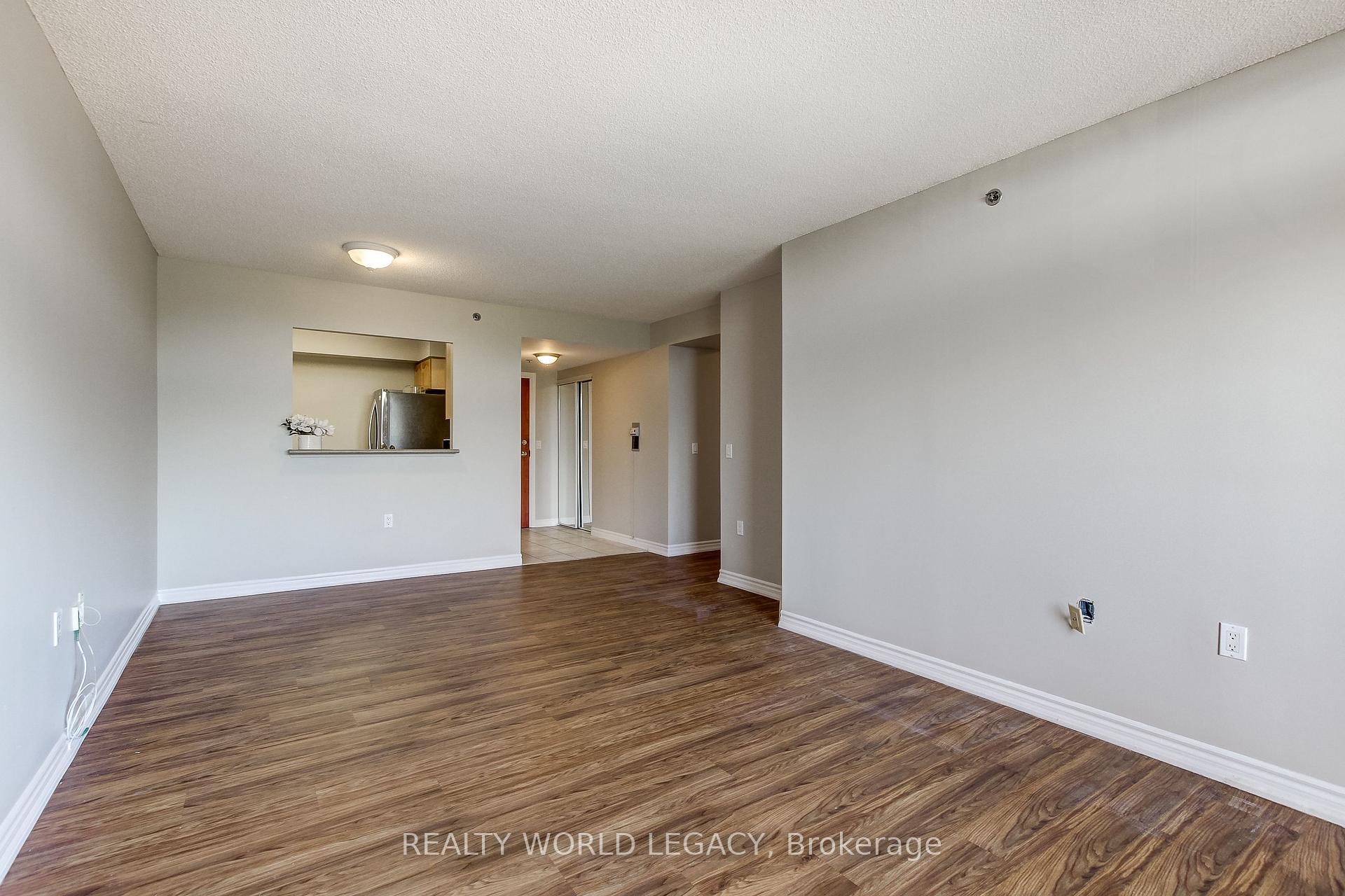 Photo 13 of Unit 1414, 100 Burloak Drive, Burlington, Appleby — HOMEH