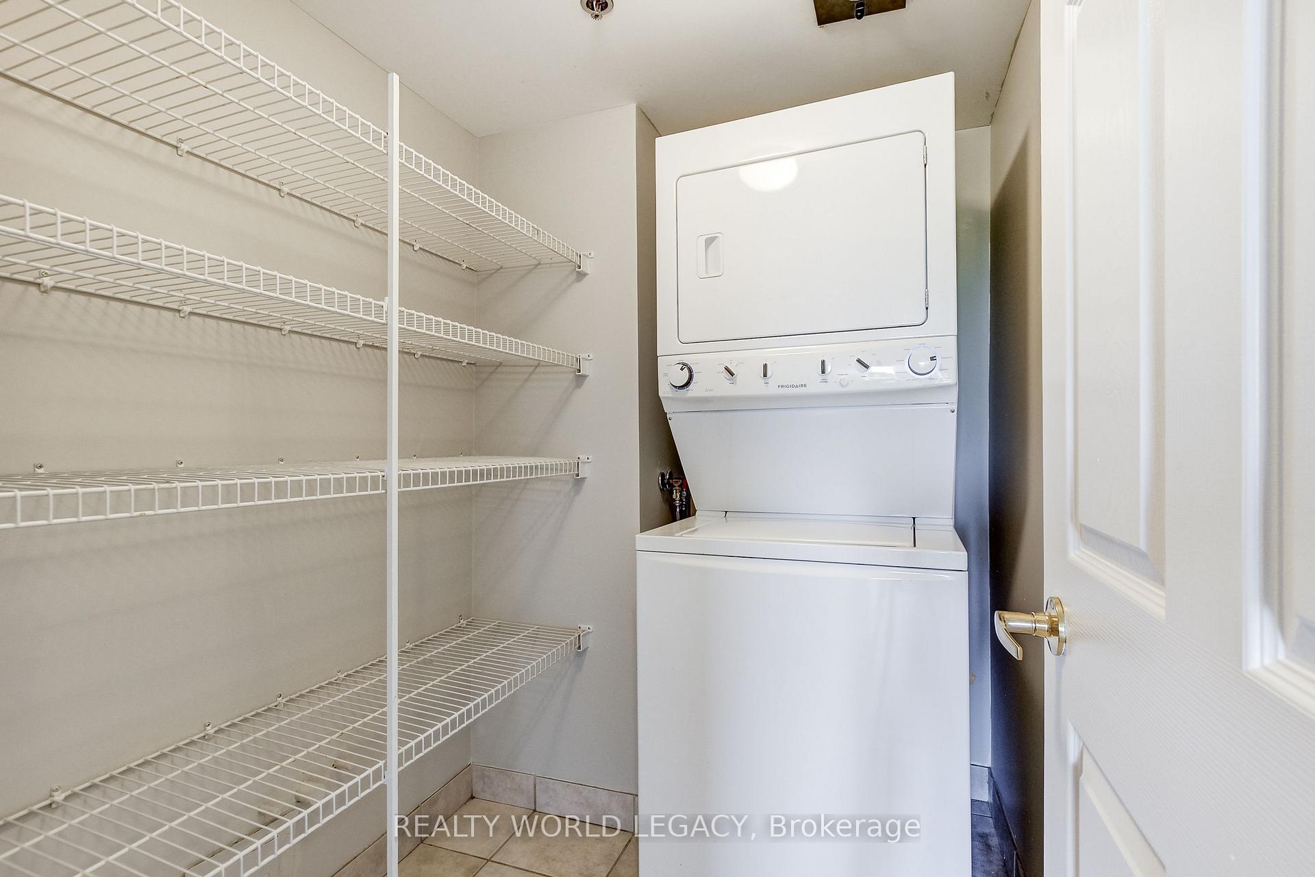 Photo 16 of Unit 1414, 100 Burloak Drive, Burlington, Appleby — HOMEH