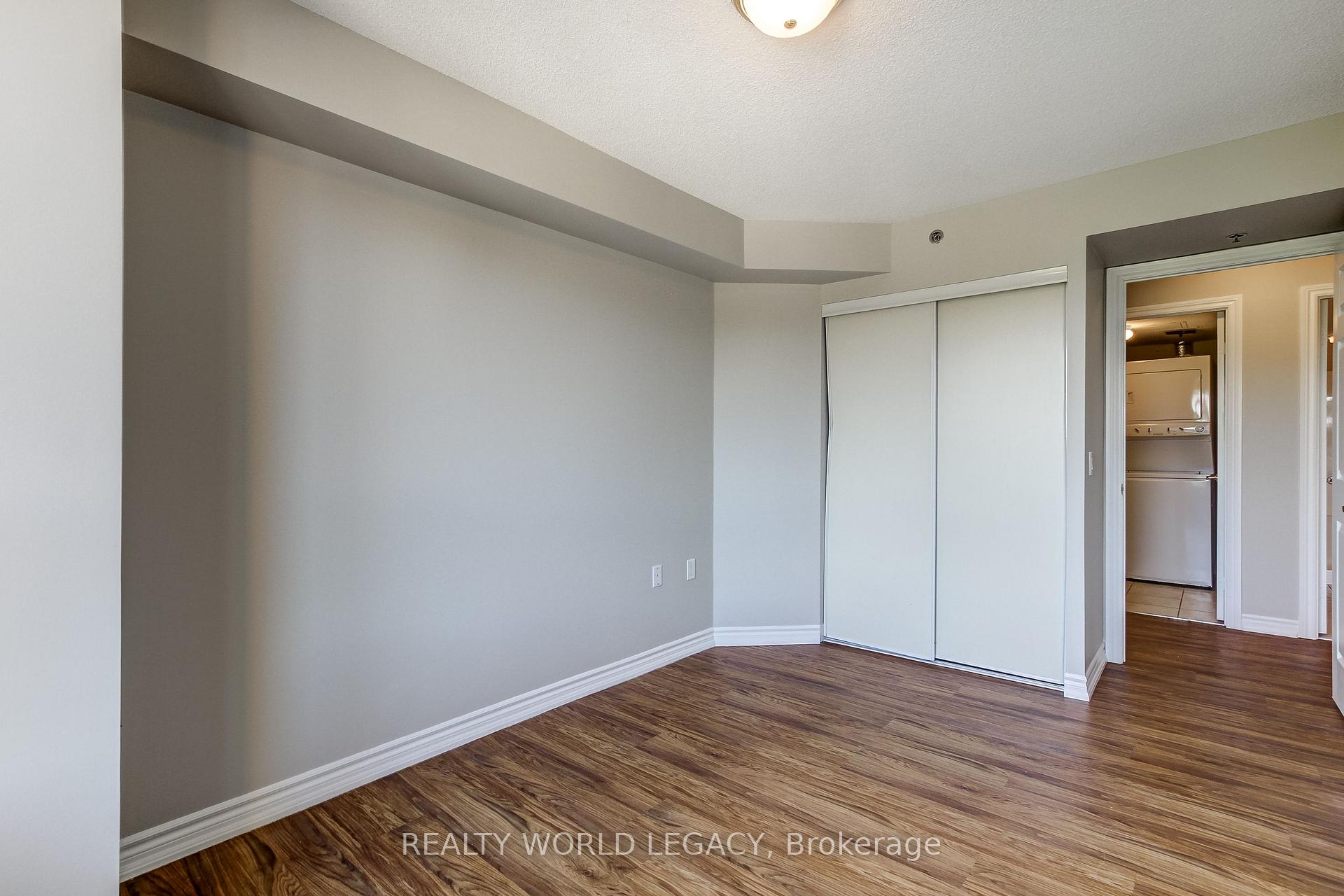 Photo 20 of Unit 1414, 100 Burloak Drive, Burlington, Appleby — HOMEH