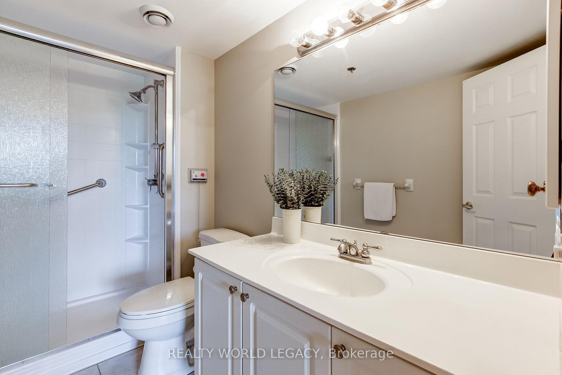 Photo 28 of Unit 1414, 100 Burloak Drive, Burlington, Appleby — HOMEH