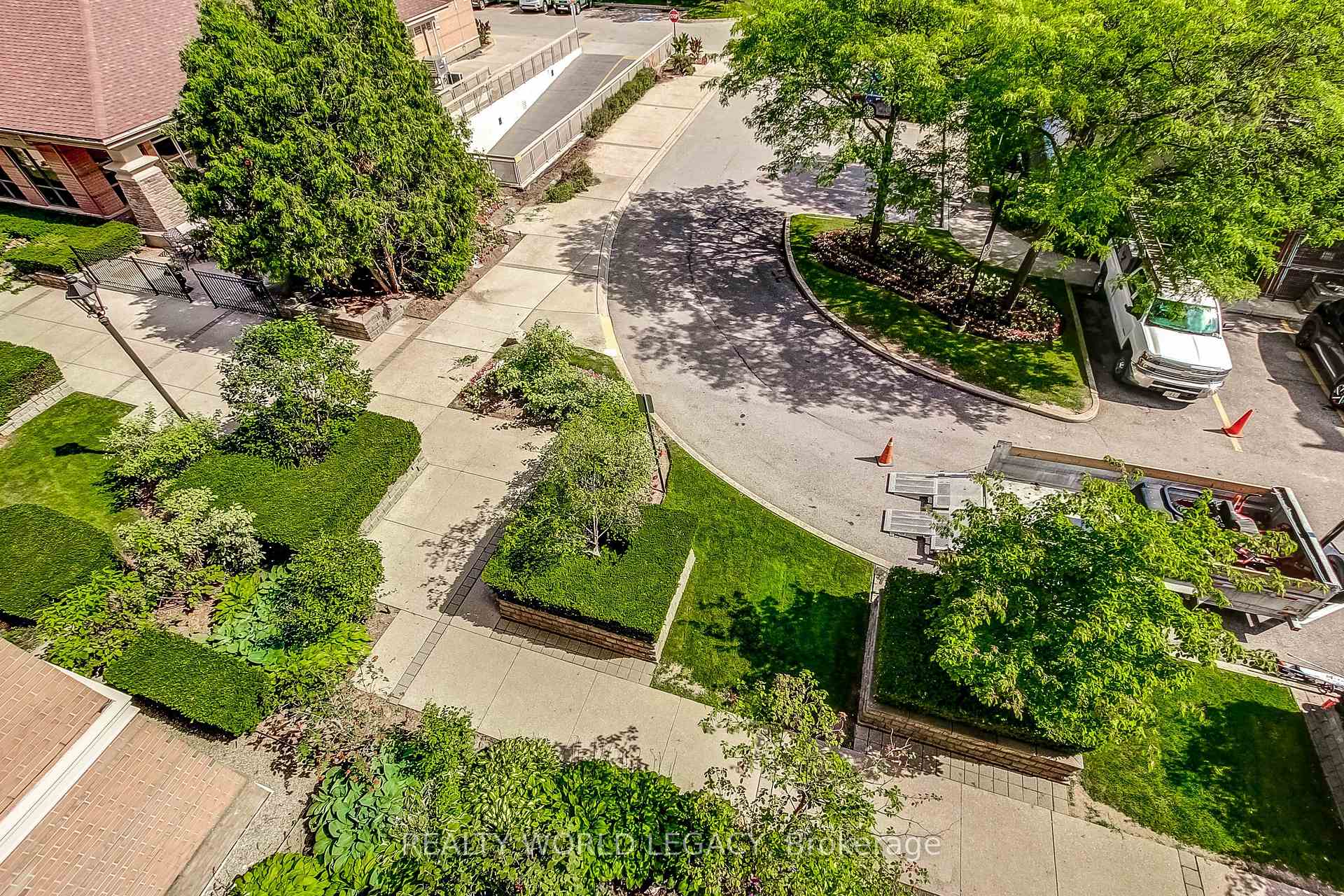 Photo 35 of Unit 1414, 100 Burloak Drive, Burlington, Appleby — HOMEH