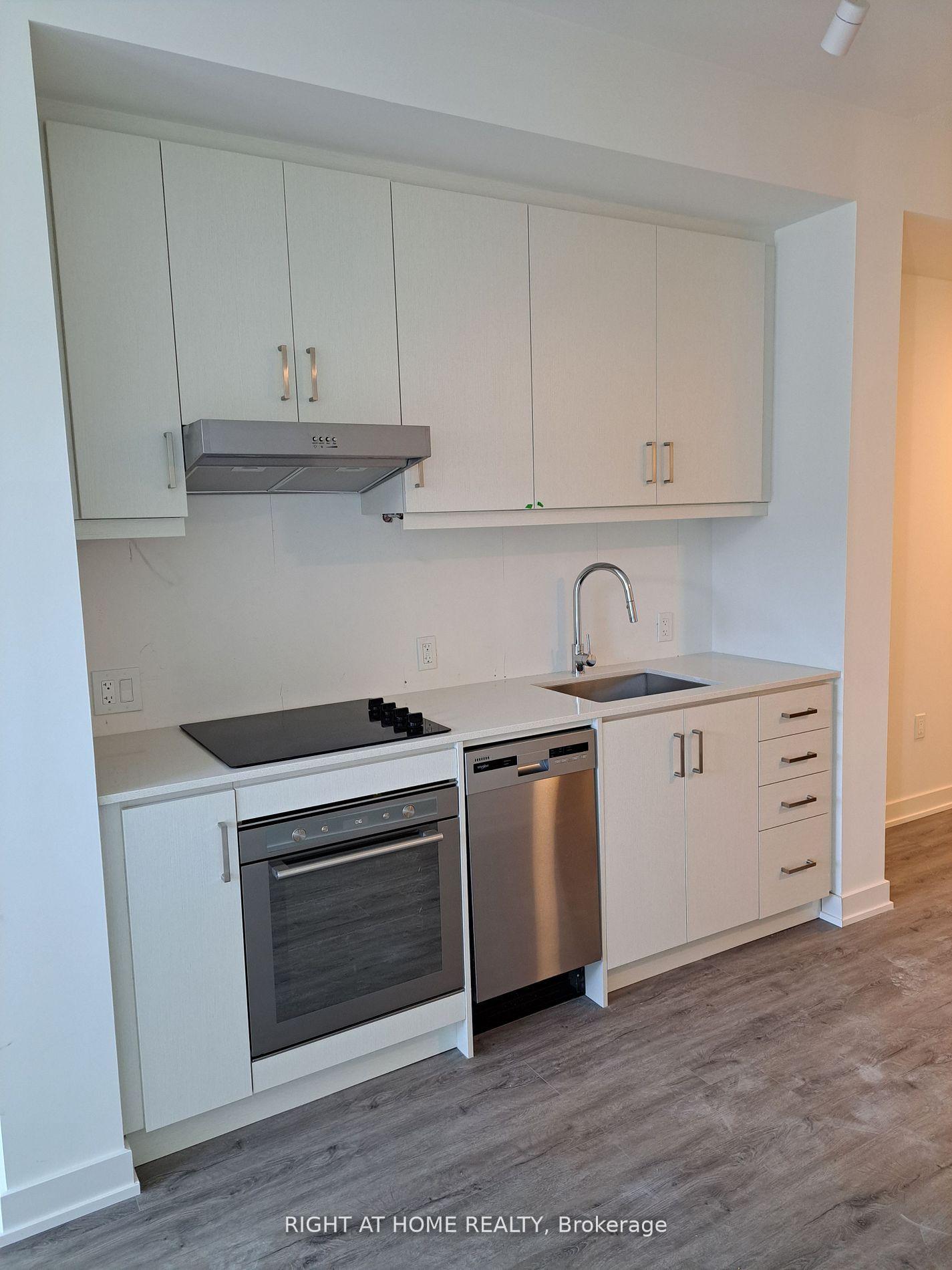 Photo 2 of Unit 1401, 9 Tecumseth Street, Toronto, Niagara — HOMEH