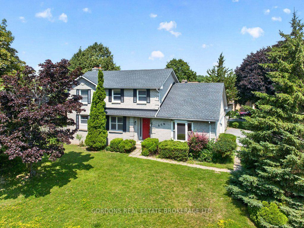 Front of 470 Kingsdale Avenue