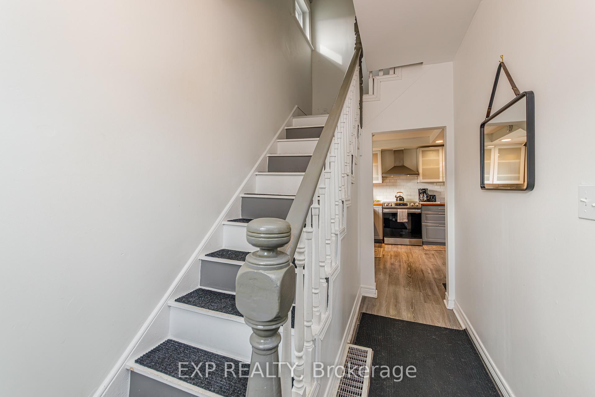 Photo 3 of 22 St Johns Way, Arnprior, Arnprior — HOMEH