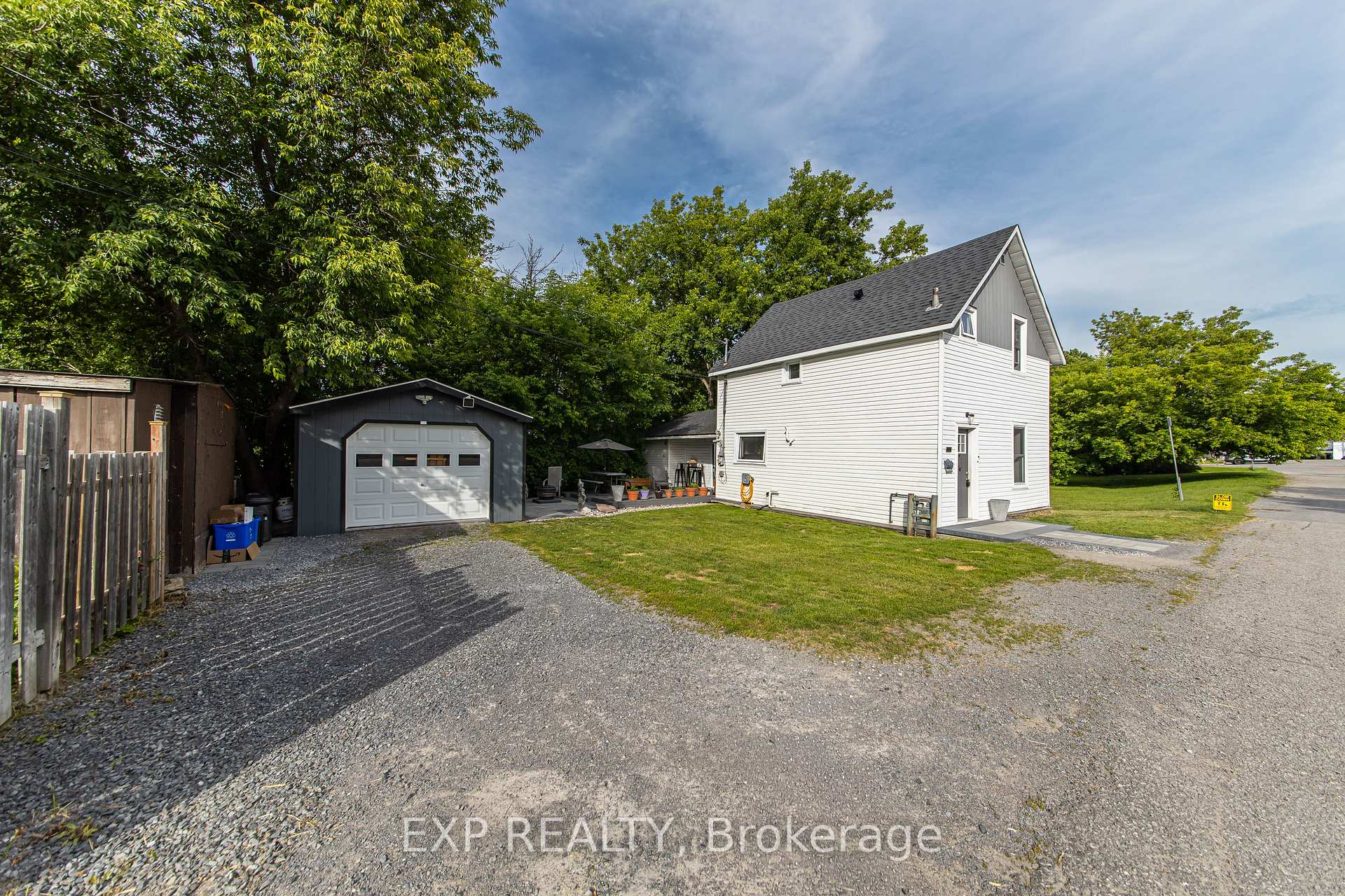 Photo 23 of 22 St Johns Way, Arnprior, Arnprior — HOMEH