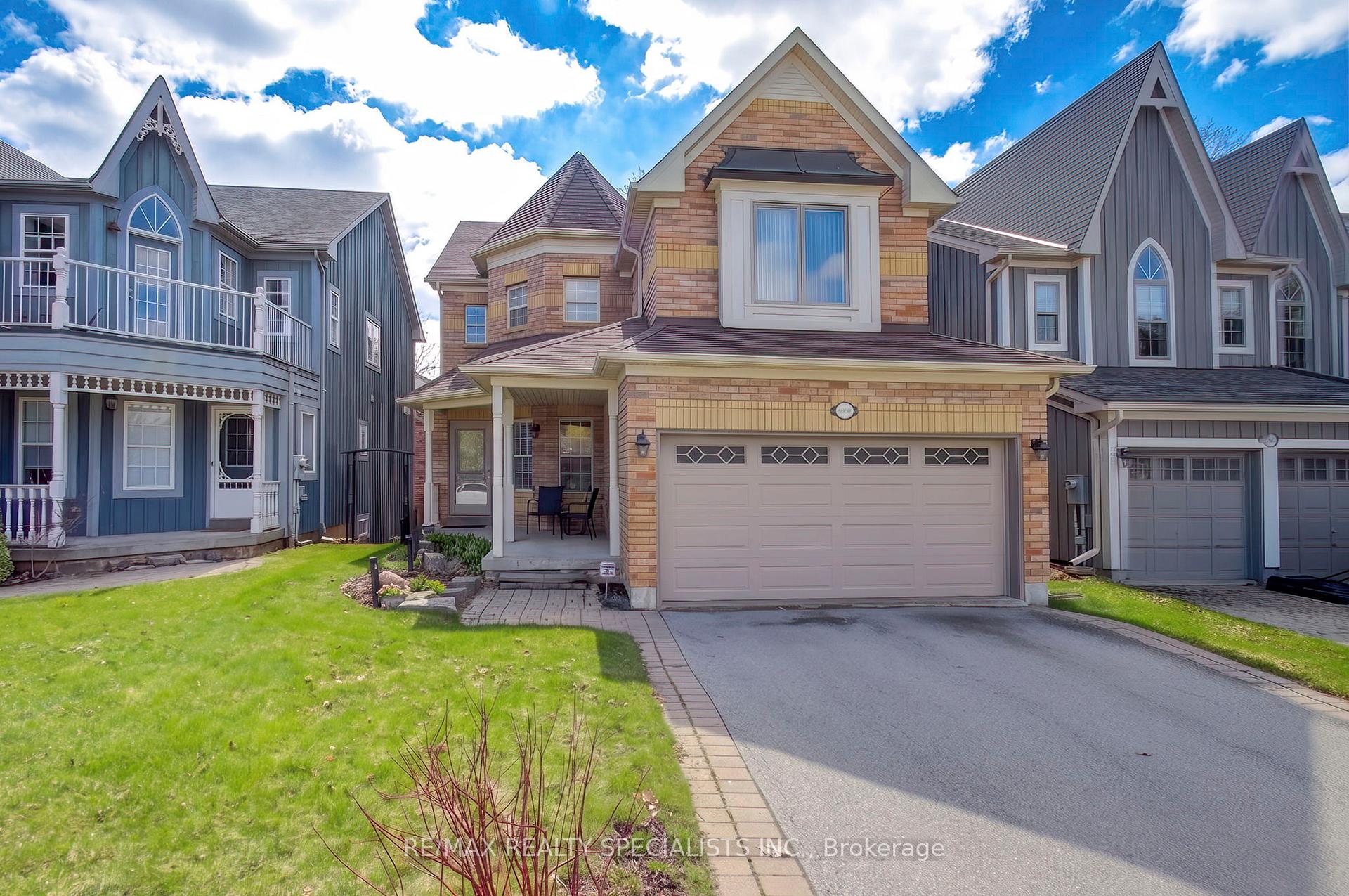 Photo 2 of 6960 Historic Trail, Mississauga, Meadowvale Village — HOMEH