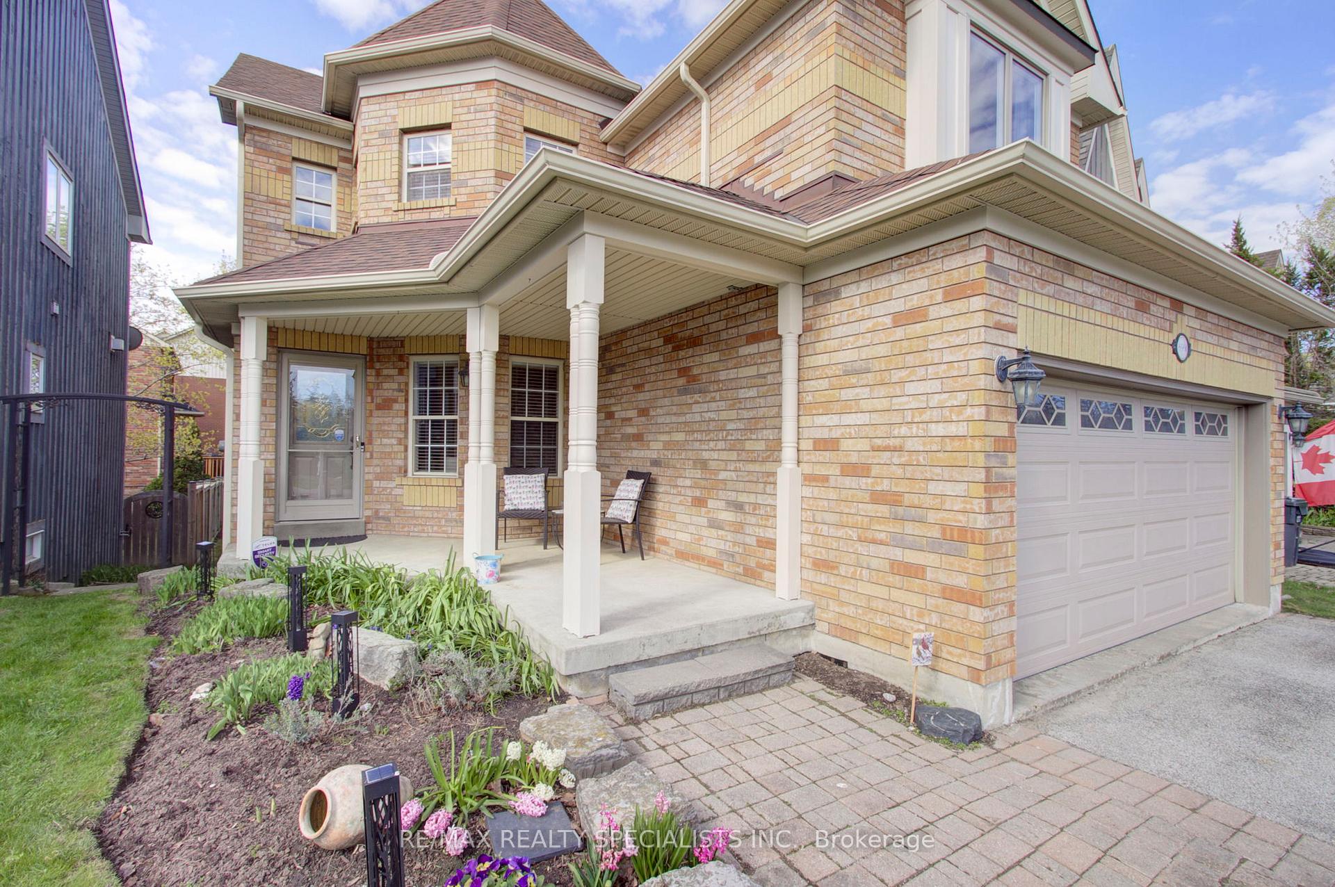 Photo 3 of 6960 Historic Trail, Mississauga, Meadowvale Village — HOMEH