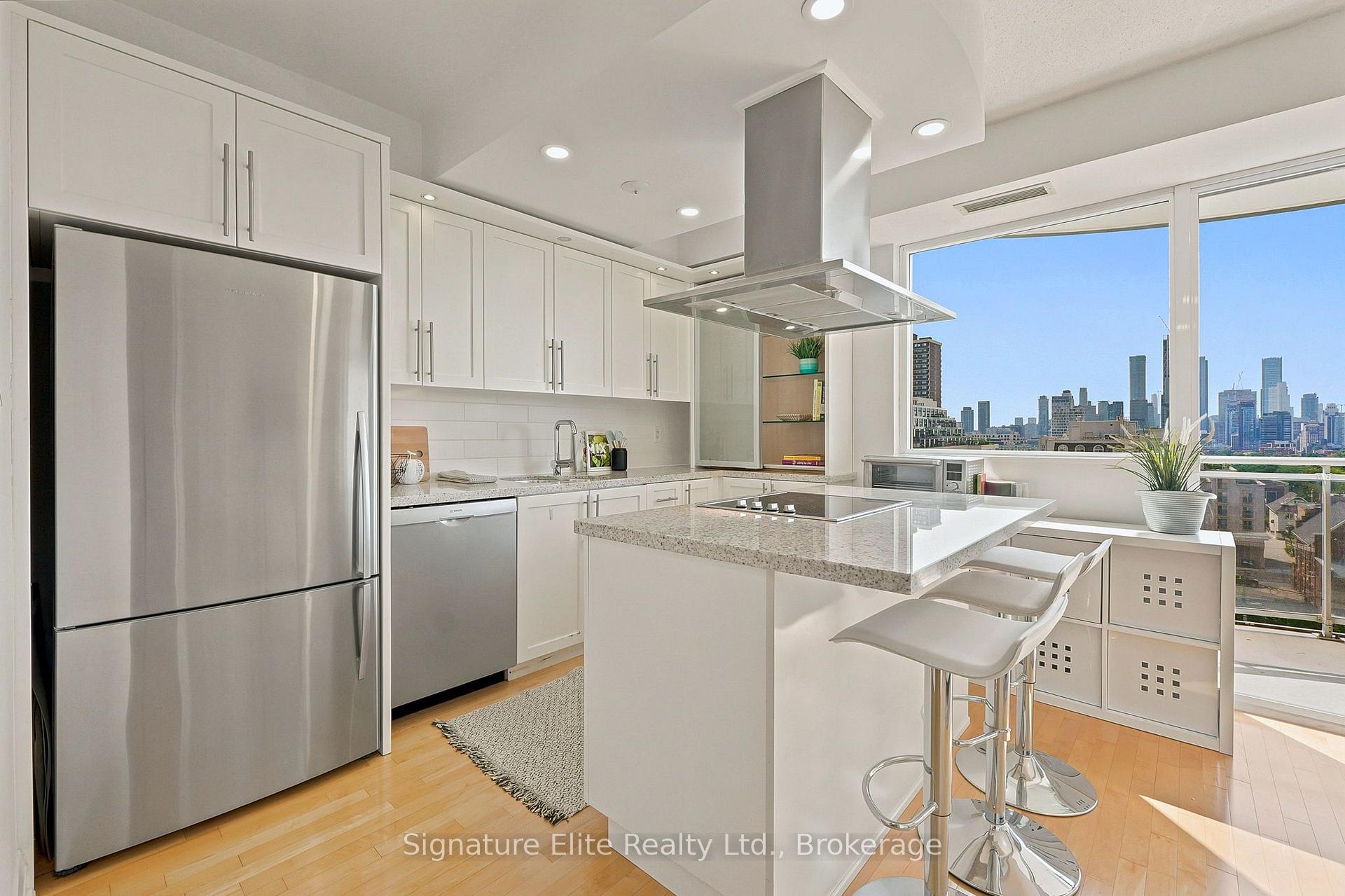 Photo 3 of Unit 902, 1430 Yonge Street, Toronto, Yonge-St. Clair — HOMEH