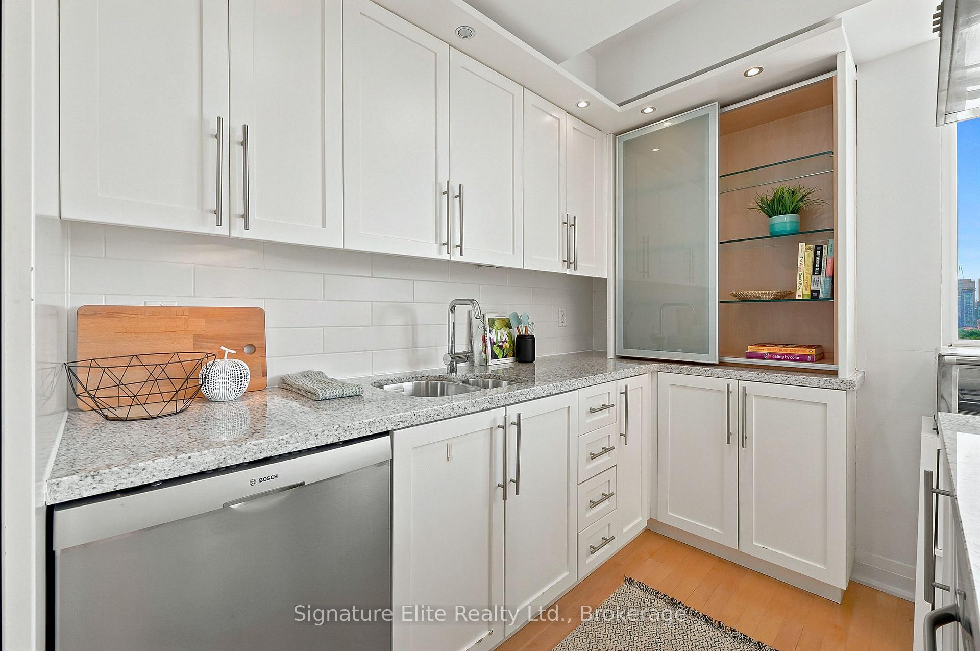 Photo 32 of Unit 902, 1430 Yonge Street, Toronto, Yonge-St. Clair — HOMEH