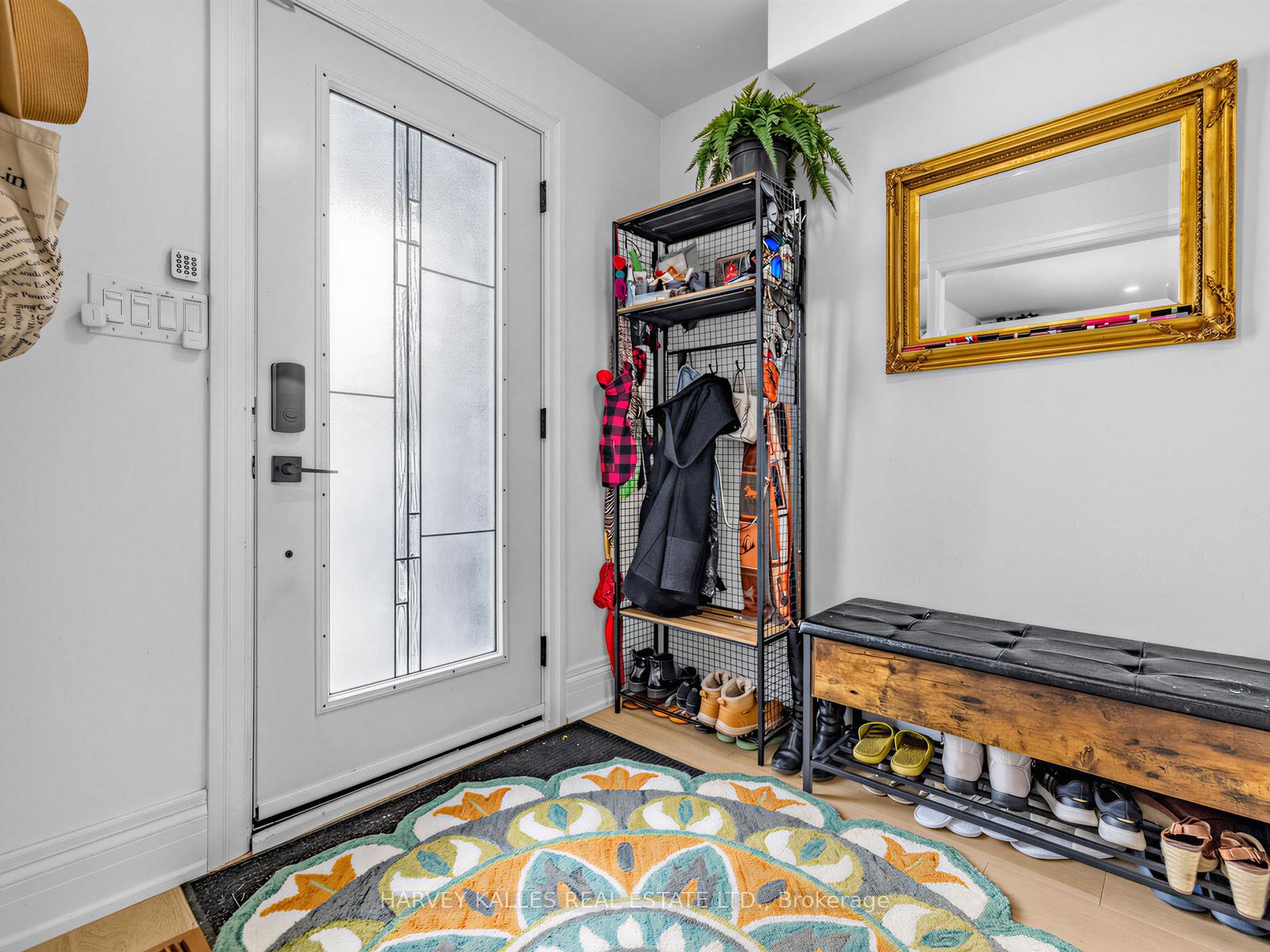 Photo 3 of 123 Sand Road, East Gwillimbury, Holland Landing — HOMEH