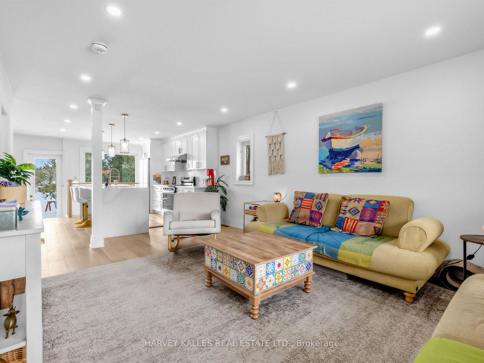 Photo 5 of 123 Sand Road, East Gwillimbury, Holland Landing — HOMEH