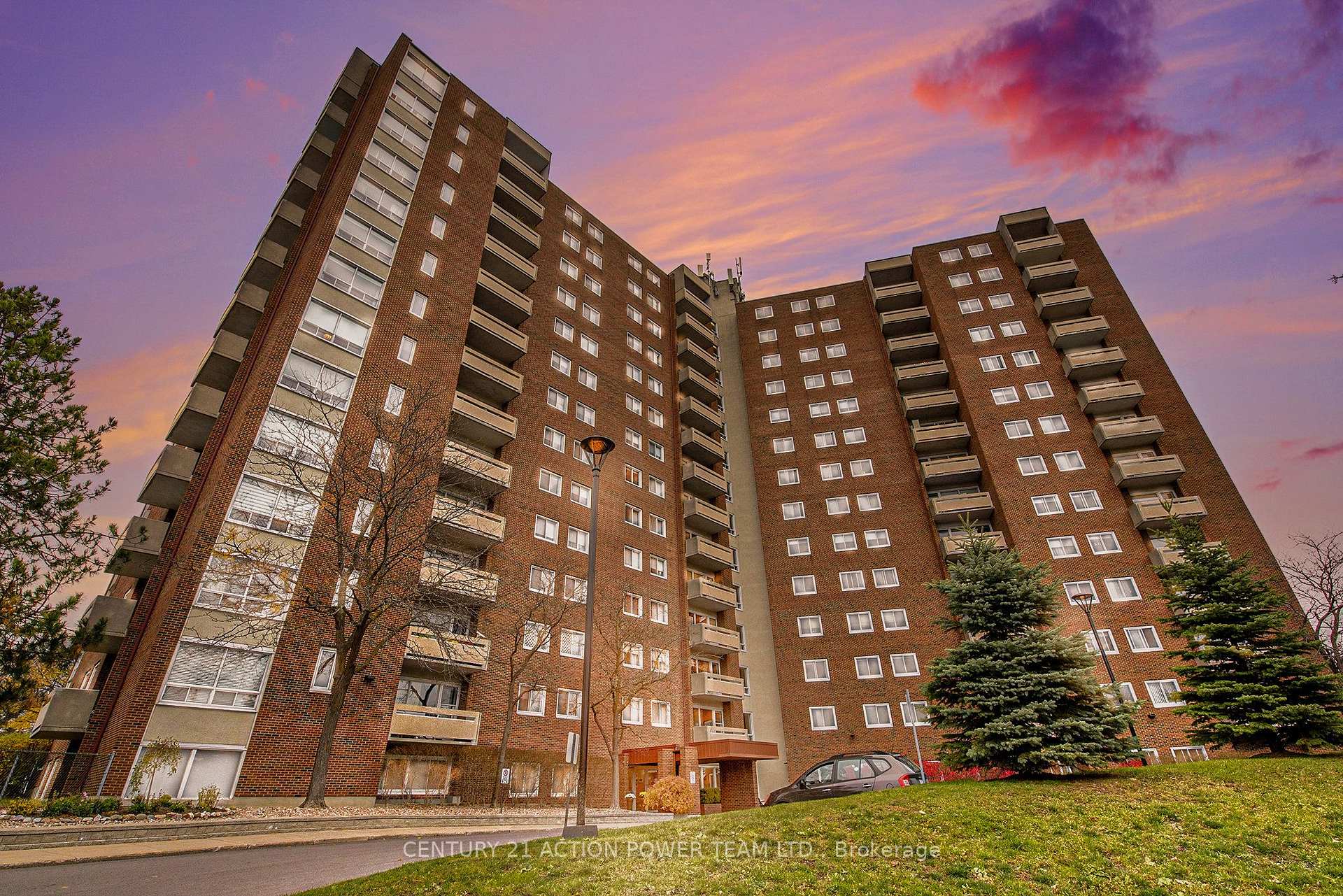 Photo of Unit 1006, 915 Elmsmere Road