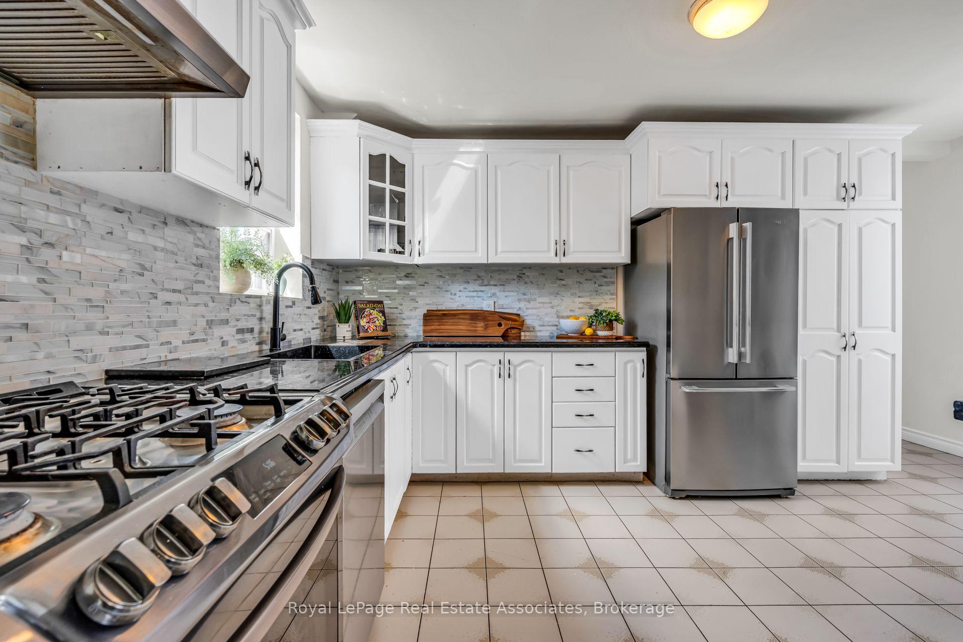 Photo 18 of 62 Rowntree Avenue, Toronto, Weston-Pellam Park — HOMEH
