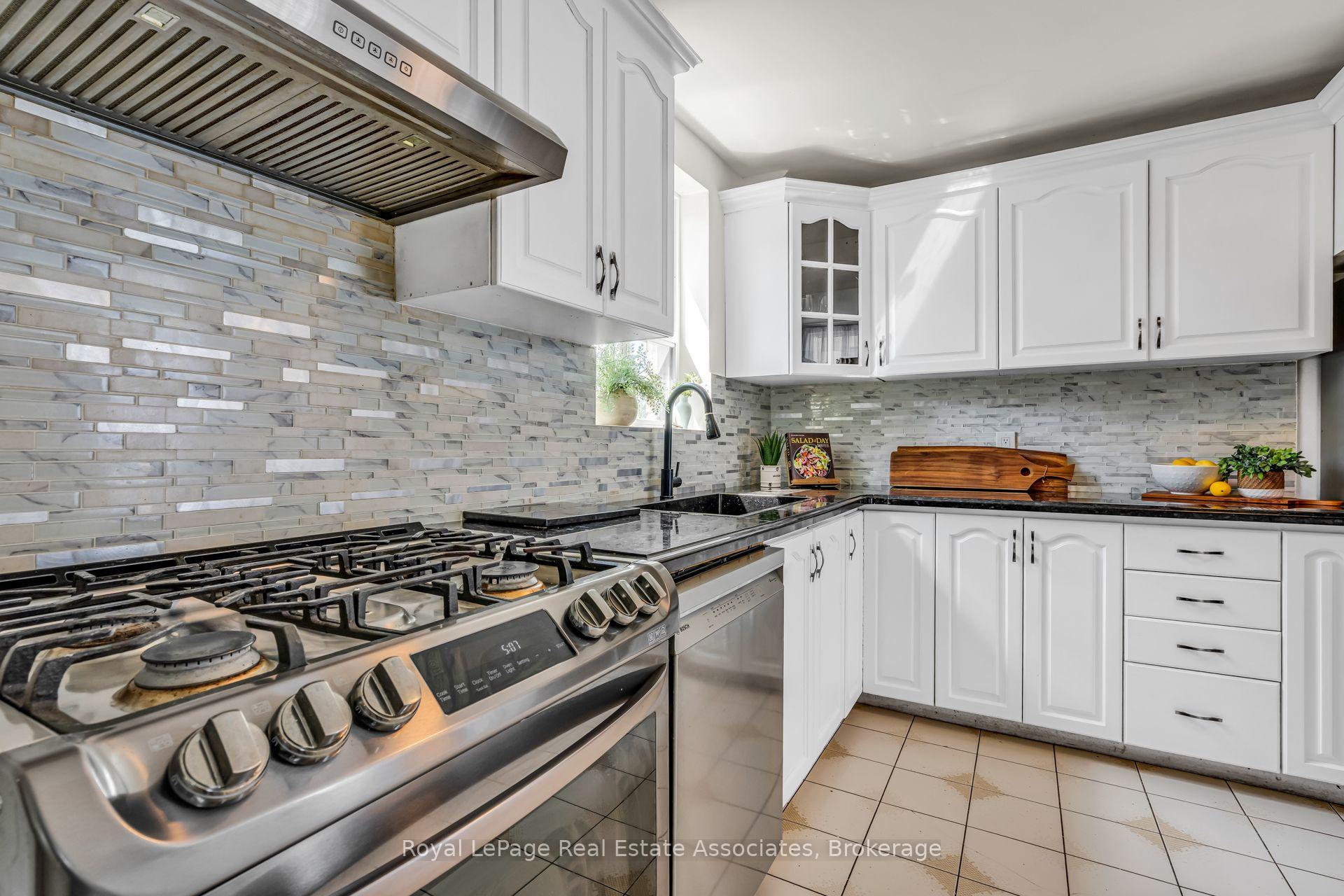 Photo 19 of 62 Rowntree Avenue, Toronto, Weston-Pellam Park — HOMEH