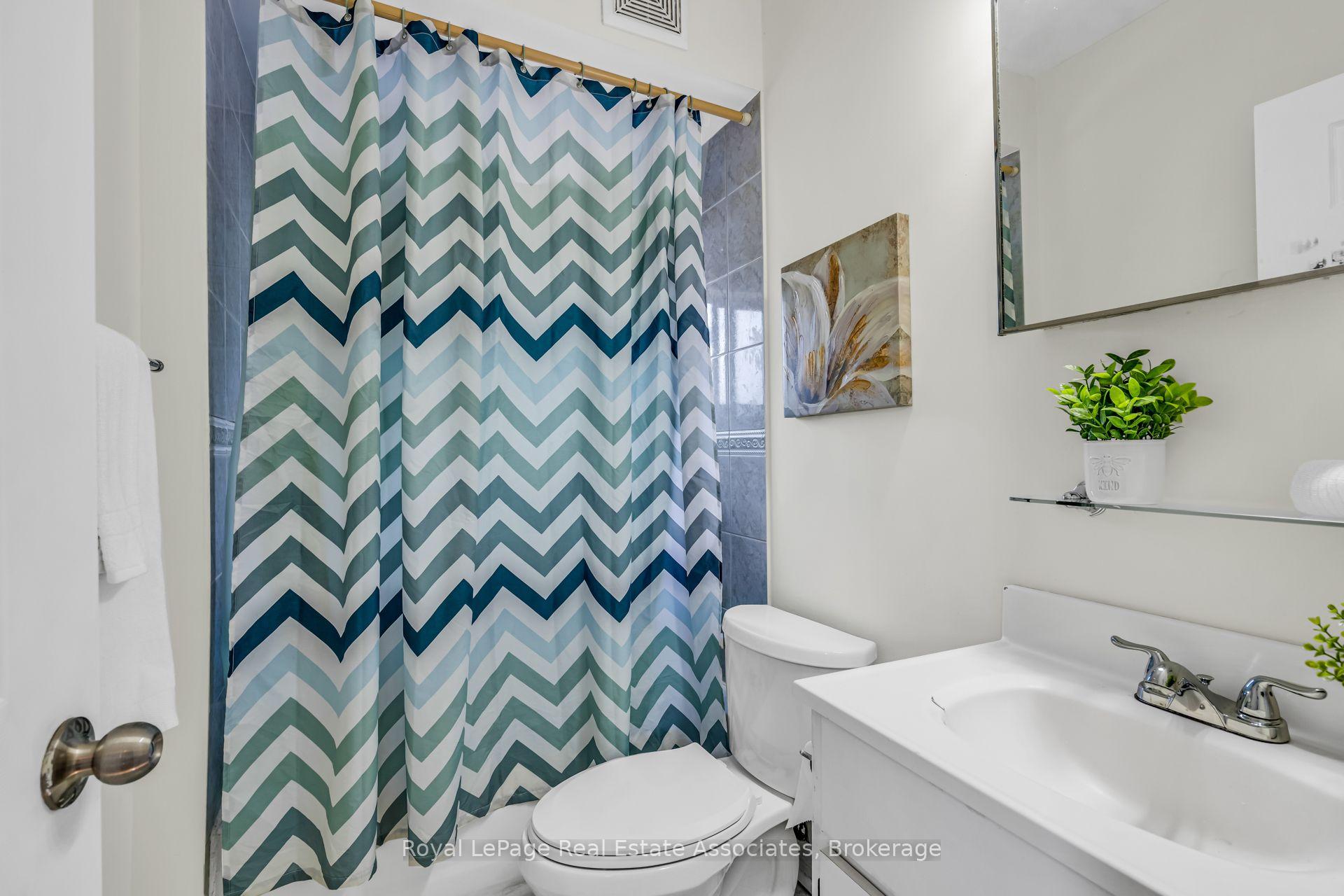 Photo 32 of 62 Rowntree Avenue, Toronto, Weston-Pellam Park — HOMEH
