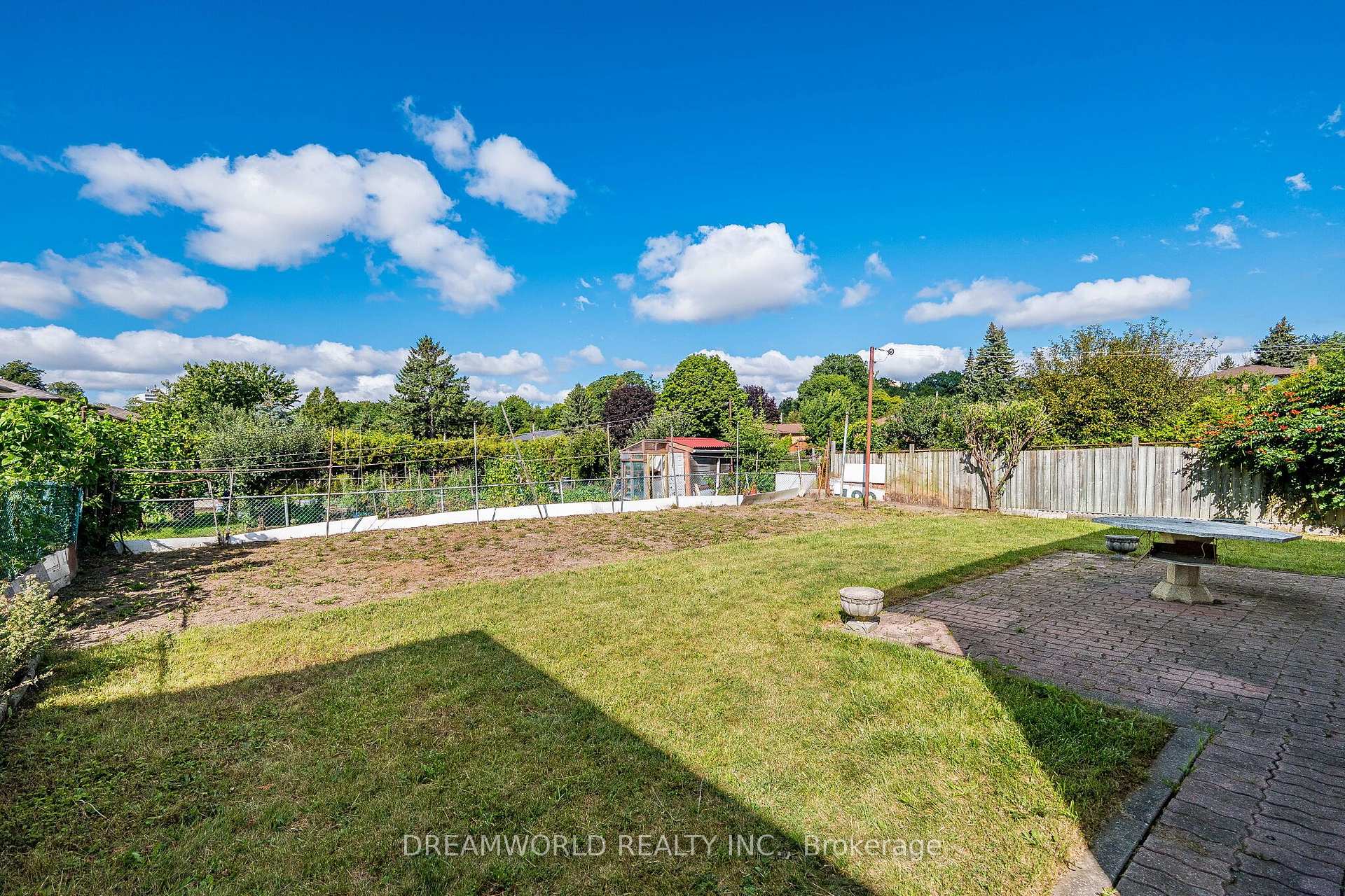 Photo 42 of 297 Derrydown Road, North York, York University Heights — HOMEH