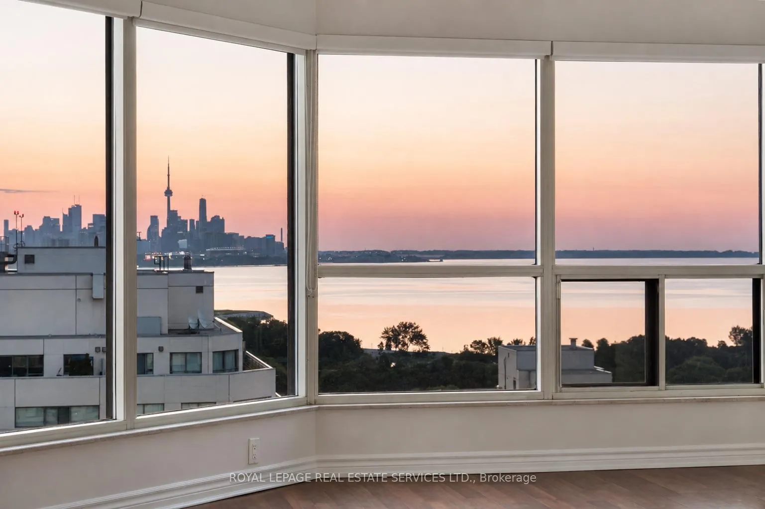 Front of Unit 2105, 2269 Lake Shore Boulevard W
