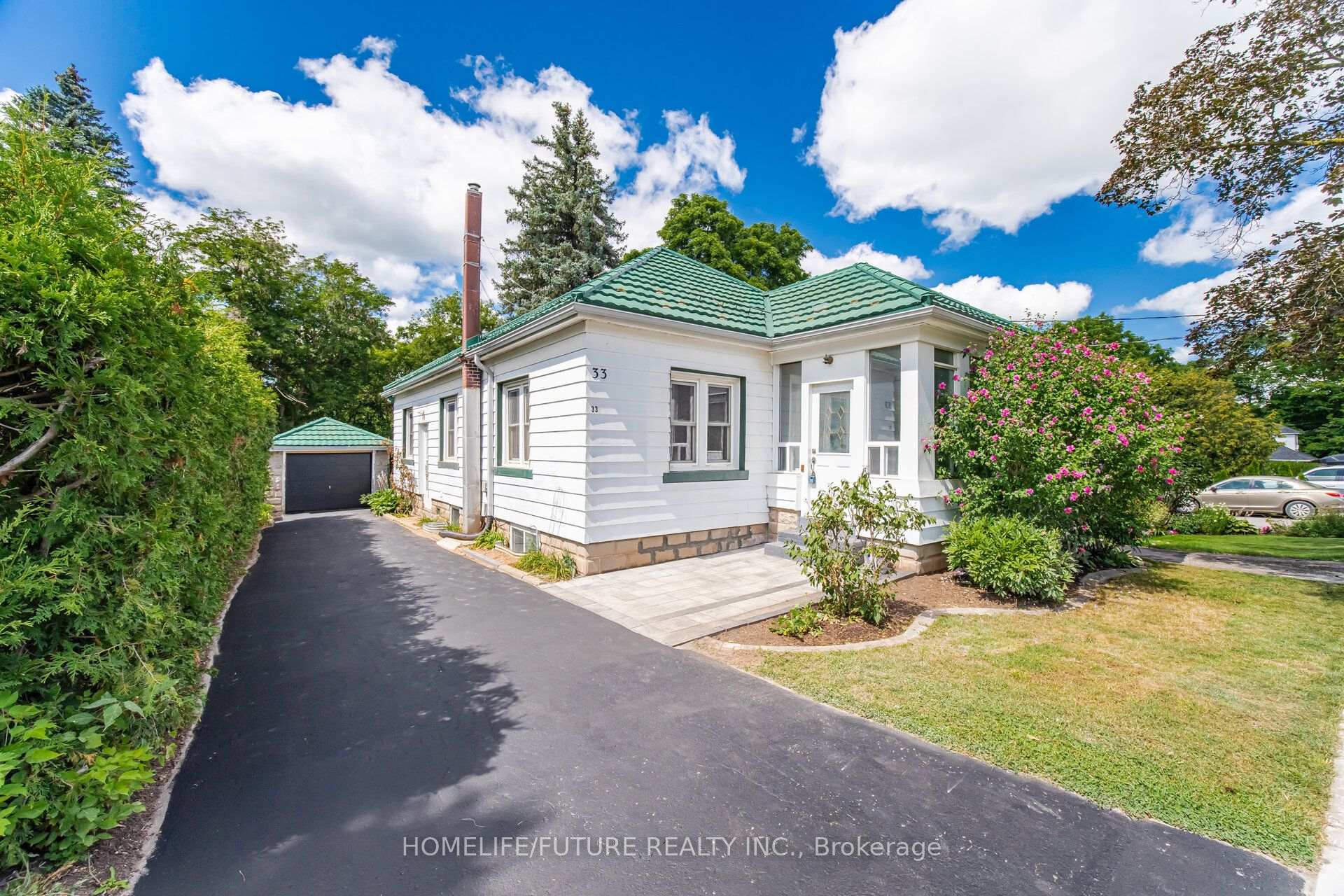 Photo 1 of 33 Brock Street, Halton Hills, Acton — HOMEH
