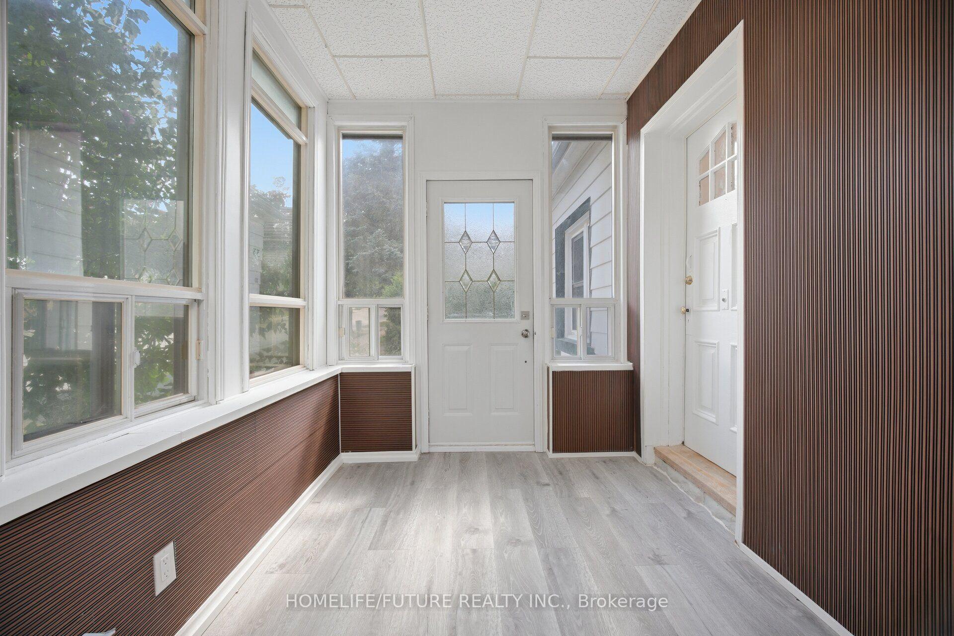 Photo 6 of 33 Brock Street, Halton Hills, Acton — HOMEH