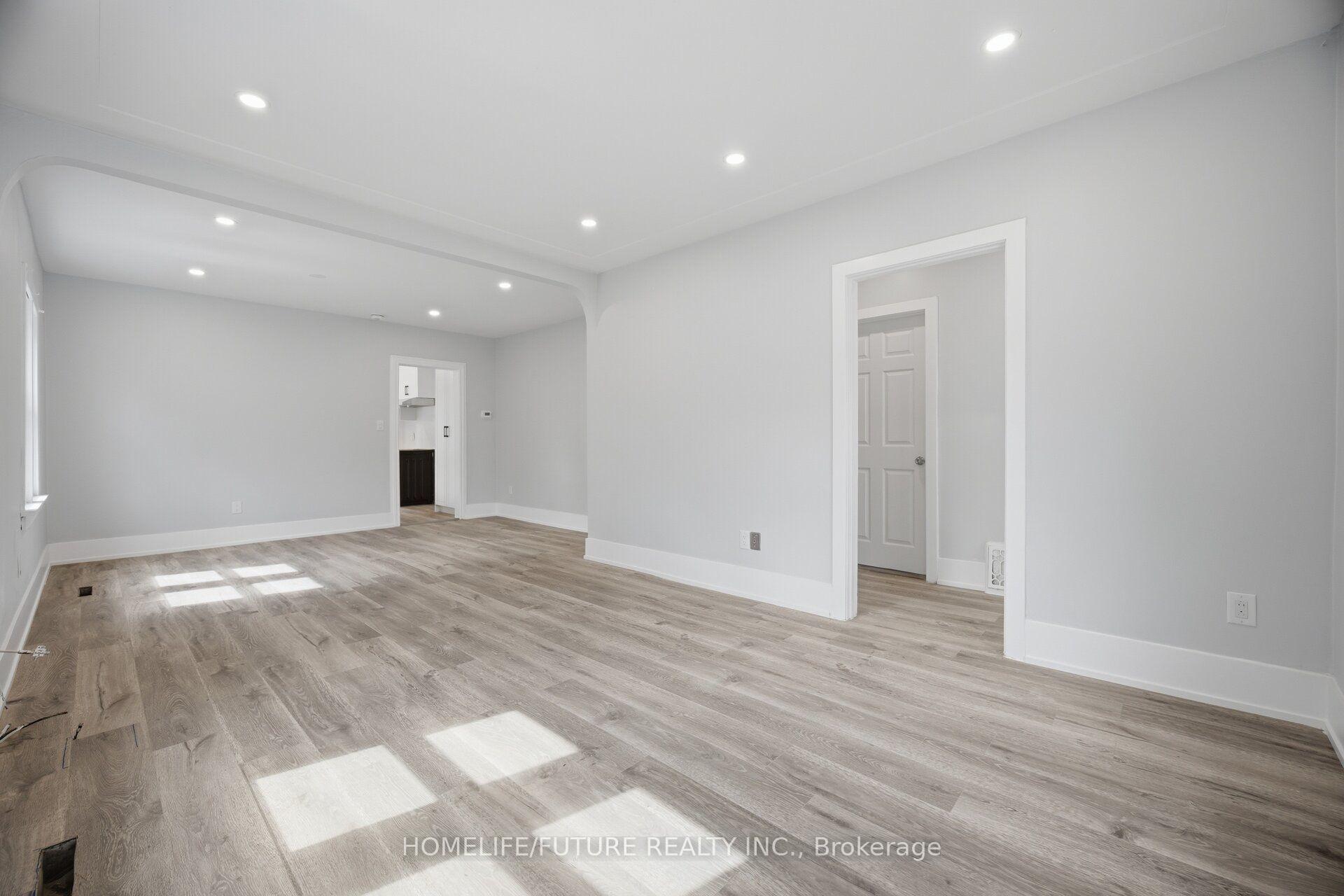 Photo 10 of 33 Brock Street, Halton Hills, Acton — HOMEH