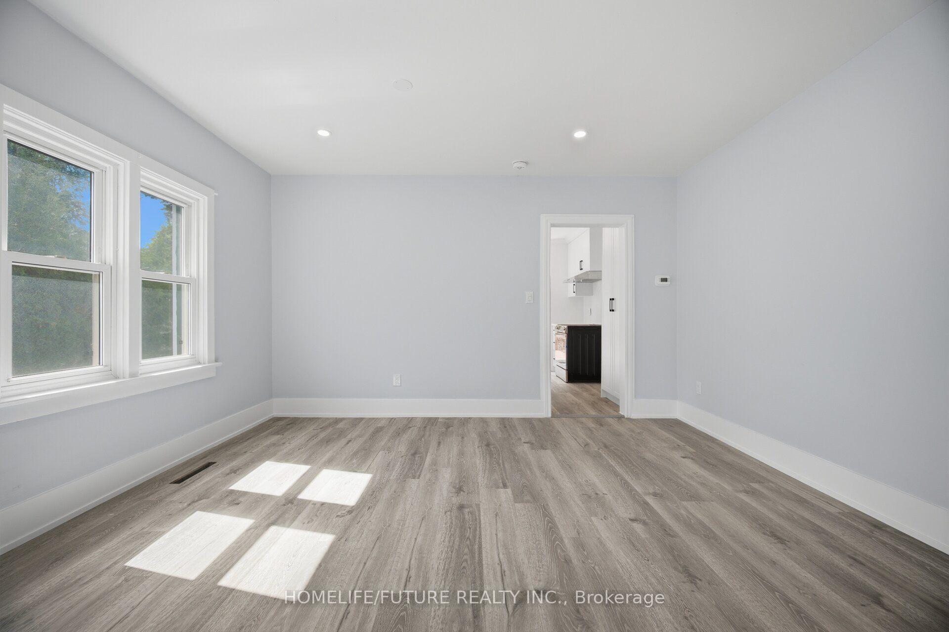 Photo 12 of 33 Brock Street, Halton Hills, Acton — HOMEH