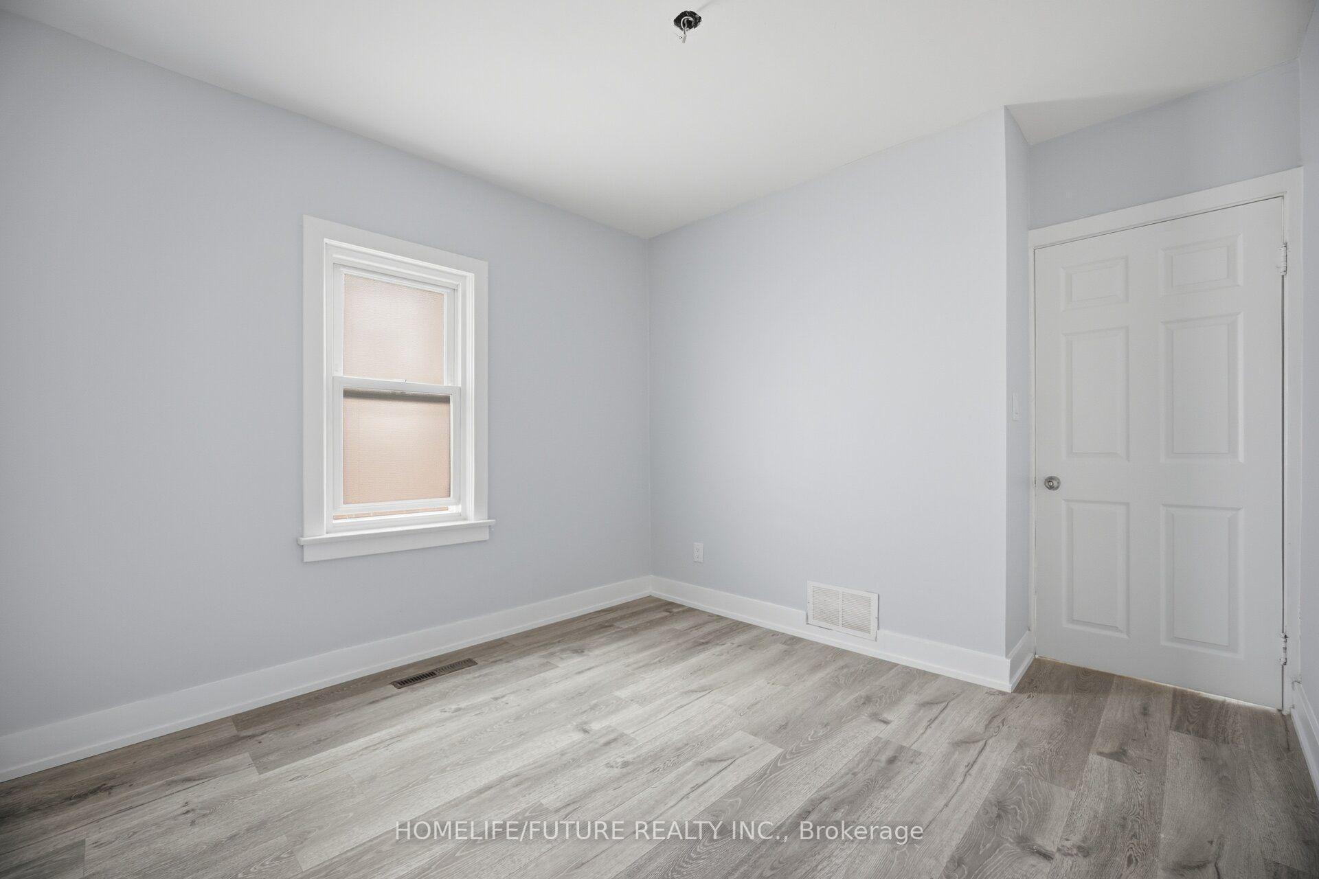 Photo 20 of 33 Brock Street, Halton Hills, Acton — HOMEH