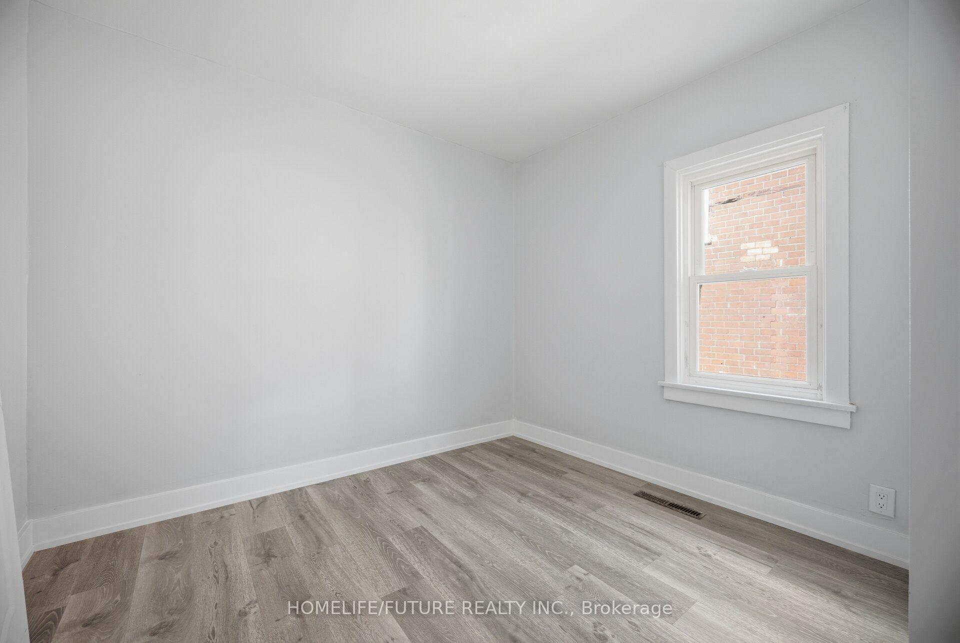 Photo 22 of 33 Brock Street, Halton Hills, Acton — HOMEH