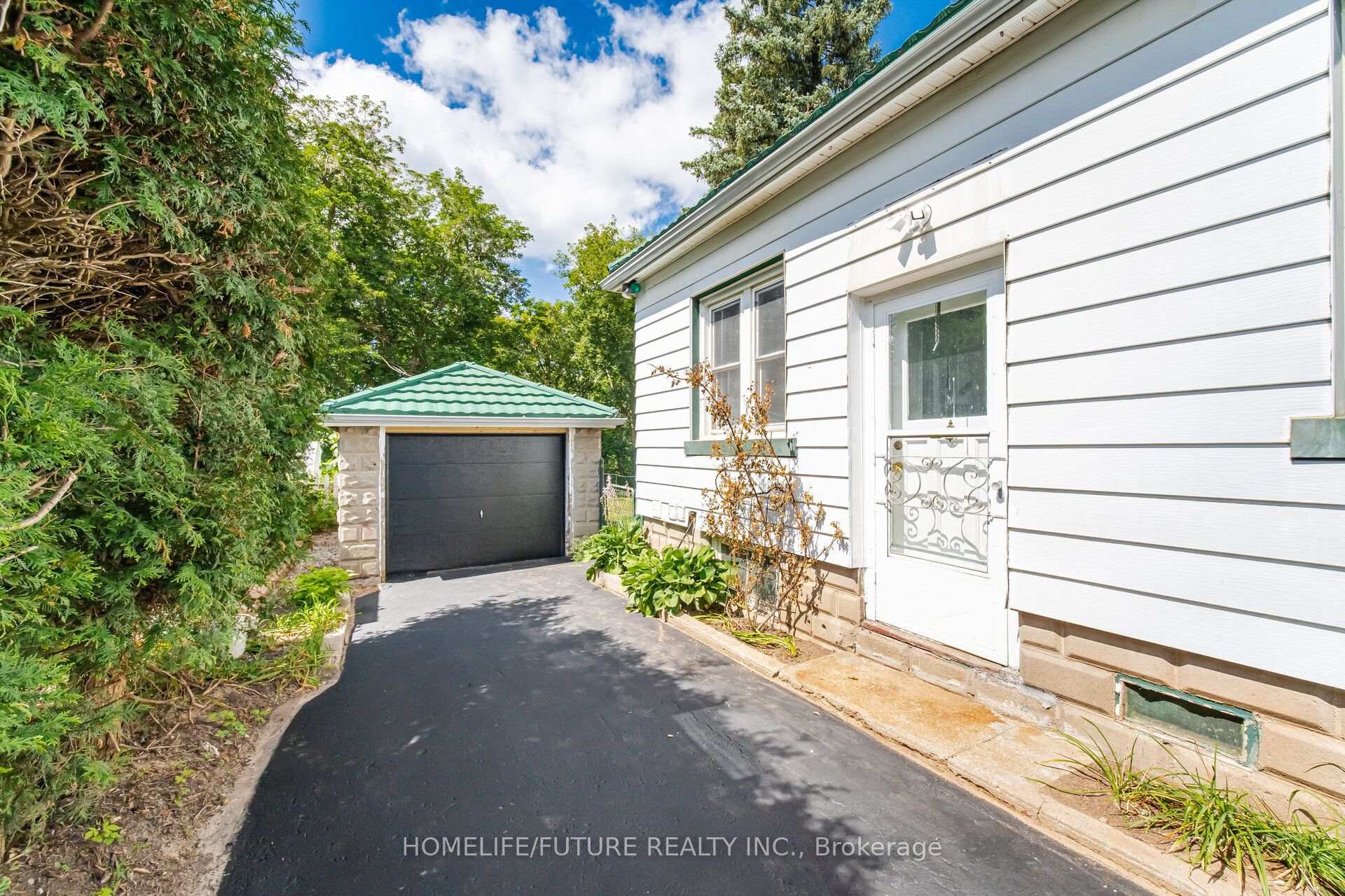 Photo 26 of 33 Brock Street, Halton Hills, Acton — HOMEH