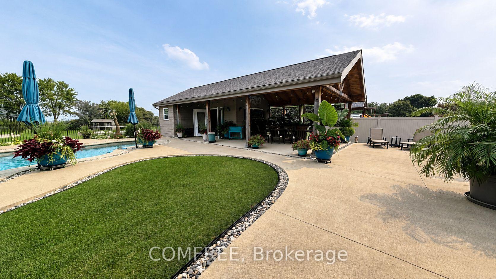 Photo 35 of 663 County 2 Road, Lakeshore — HOMEH