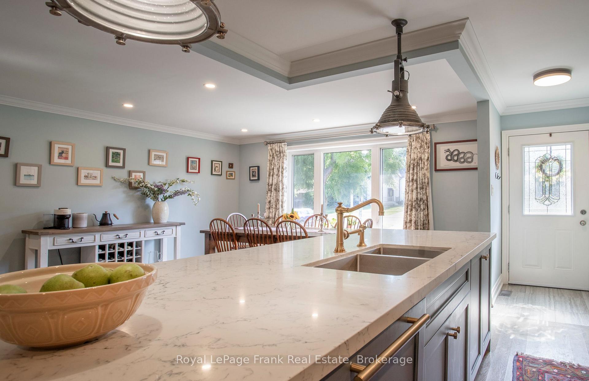 Photo 17 of 82 Union Avenue, Scugog, Port Perry — HOMEH