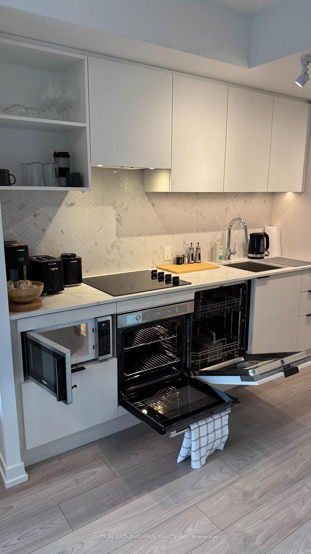 Photo 13 of Unit 3711, 82 Dalhousie Street, Toronto, Church-Yonge Corridor — HOMEH