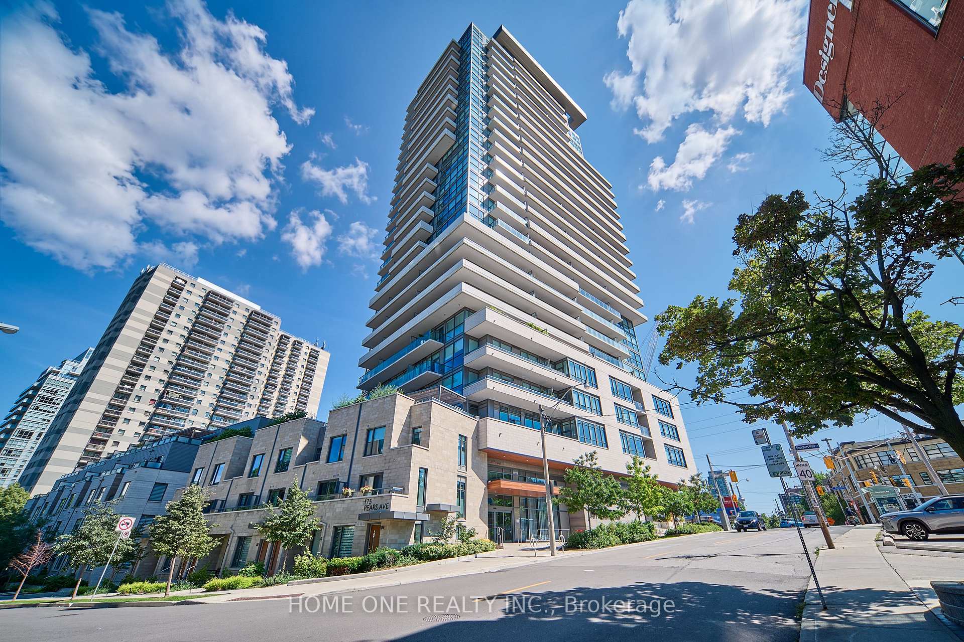 Front of Unit 404, 181 Bedford Road