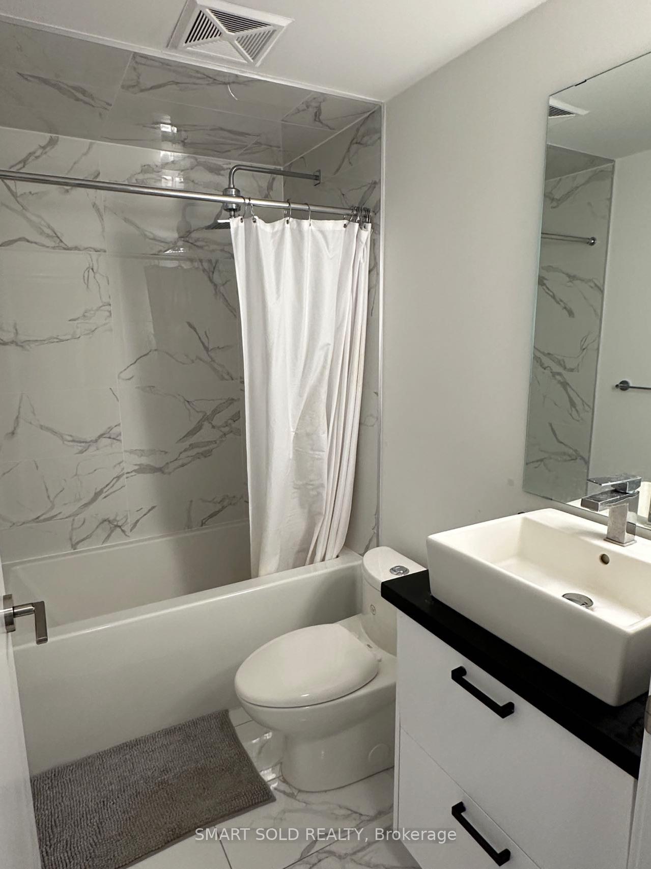 Photo 7 of Unit 708, 2 Teagarden Court, North York, Willowdale East — HOMEH