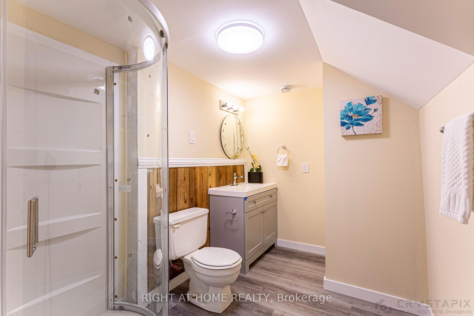 Photo 8 of Unit Lower, 19 Windingway Crescent, London, North F — HOMEH