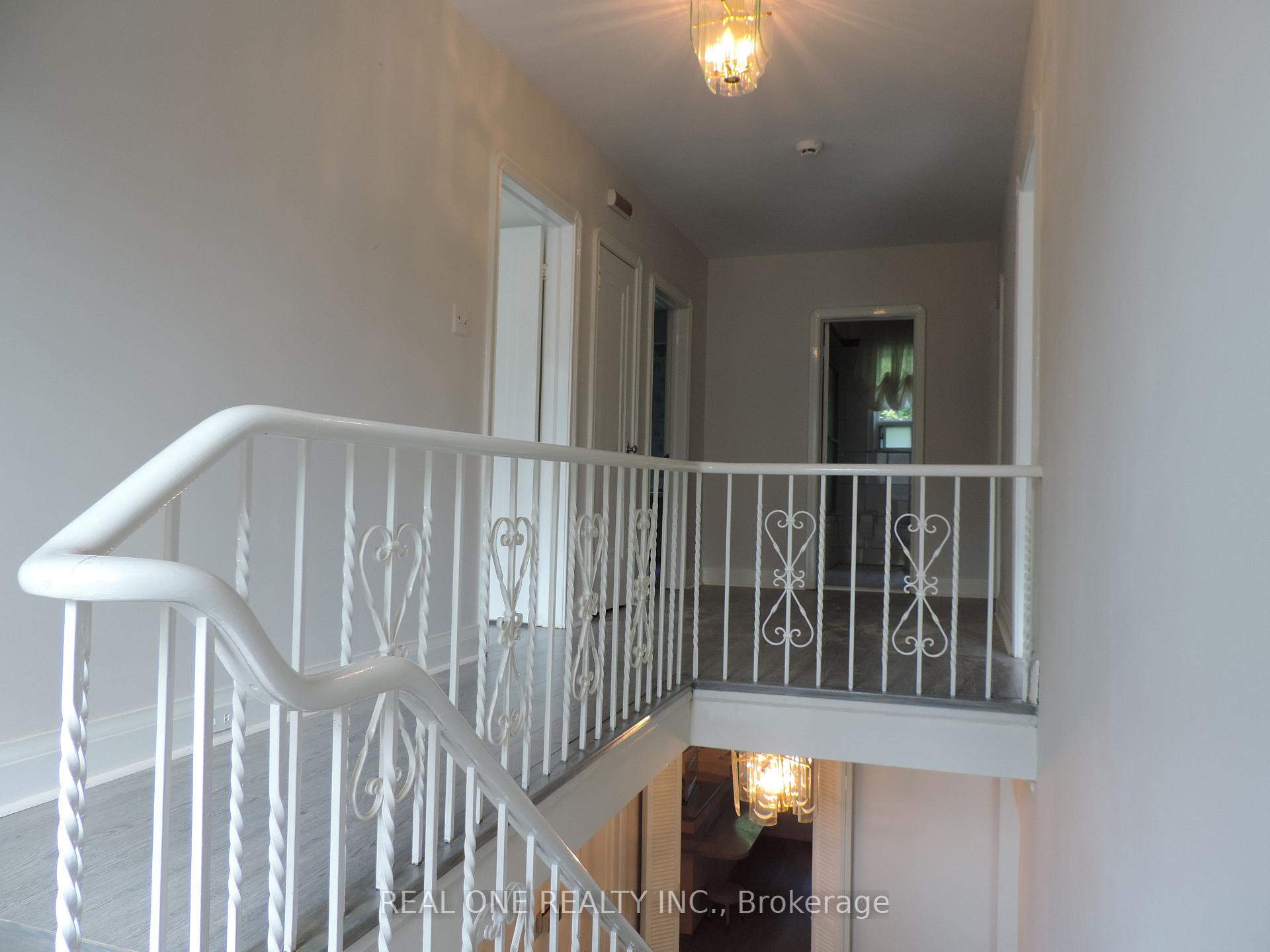 Photo 7 of 616 Briar Hill Avenue, Toronto, Forest Hill North — HOMEH